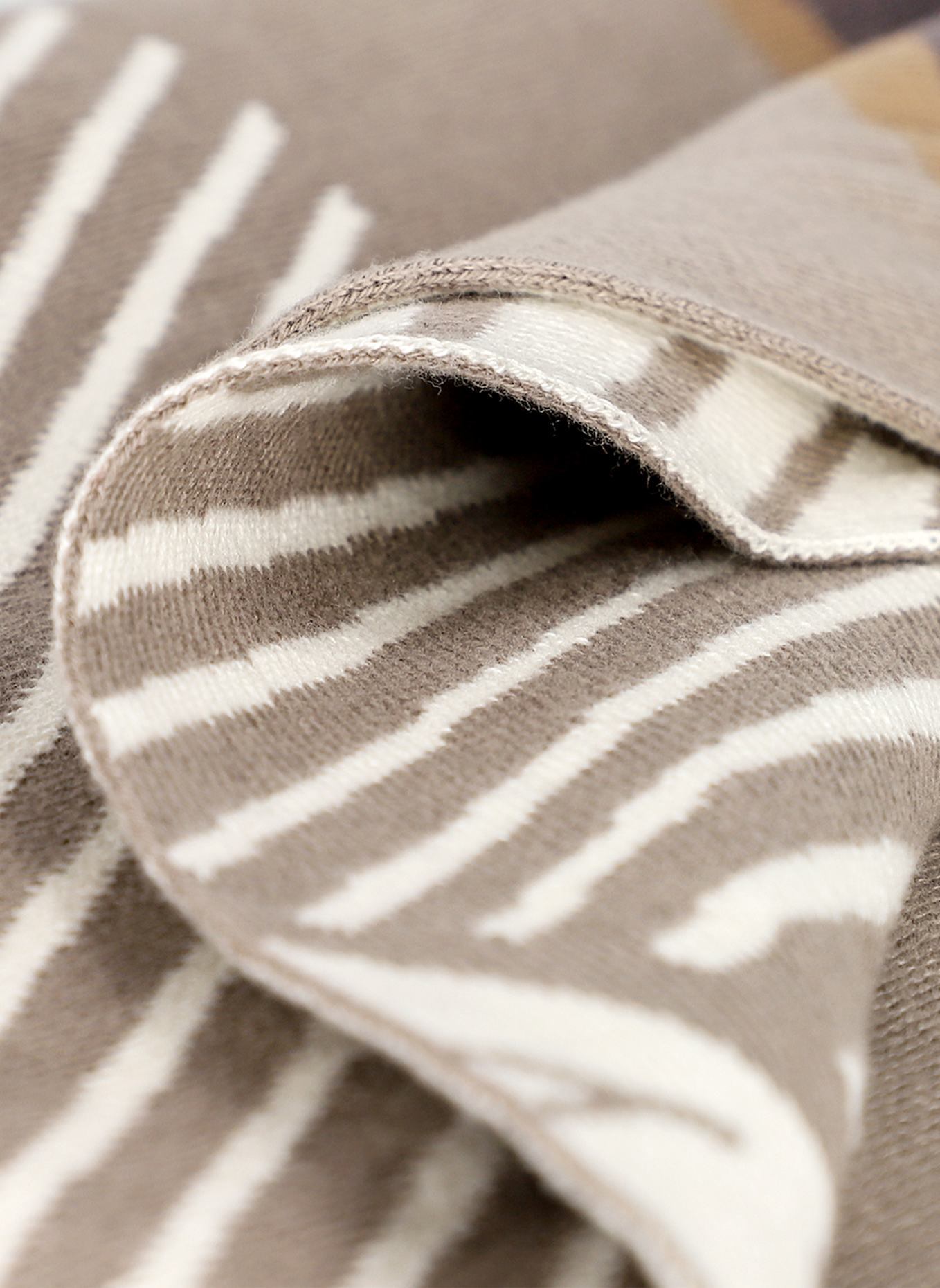 AIGNER Wohndecke DENA: BEIGE