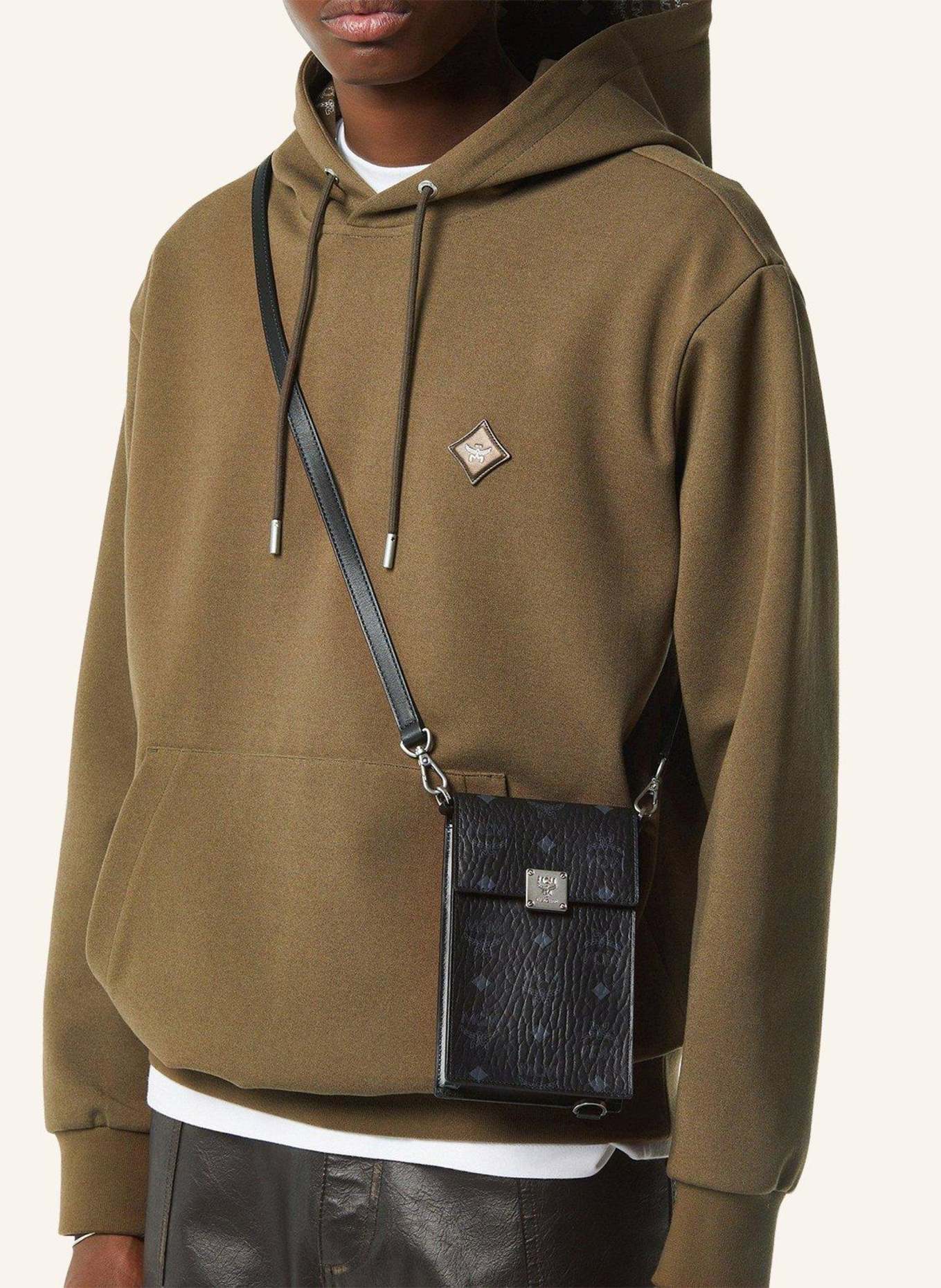 MCM Umhängetasche VISETOS: SCHWARZ