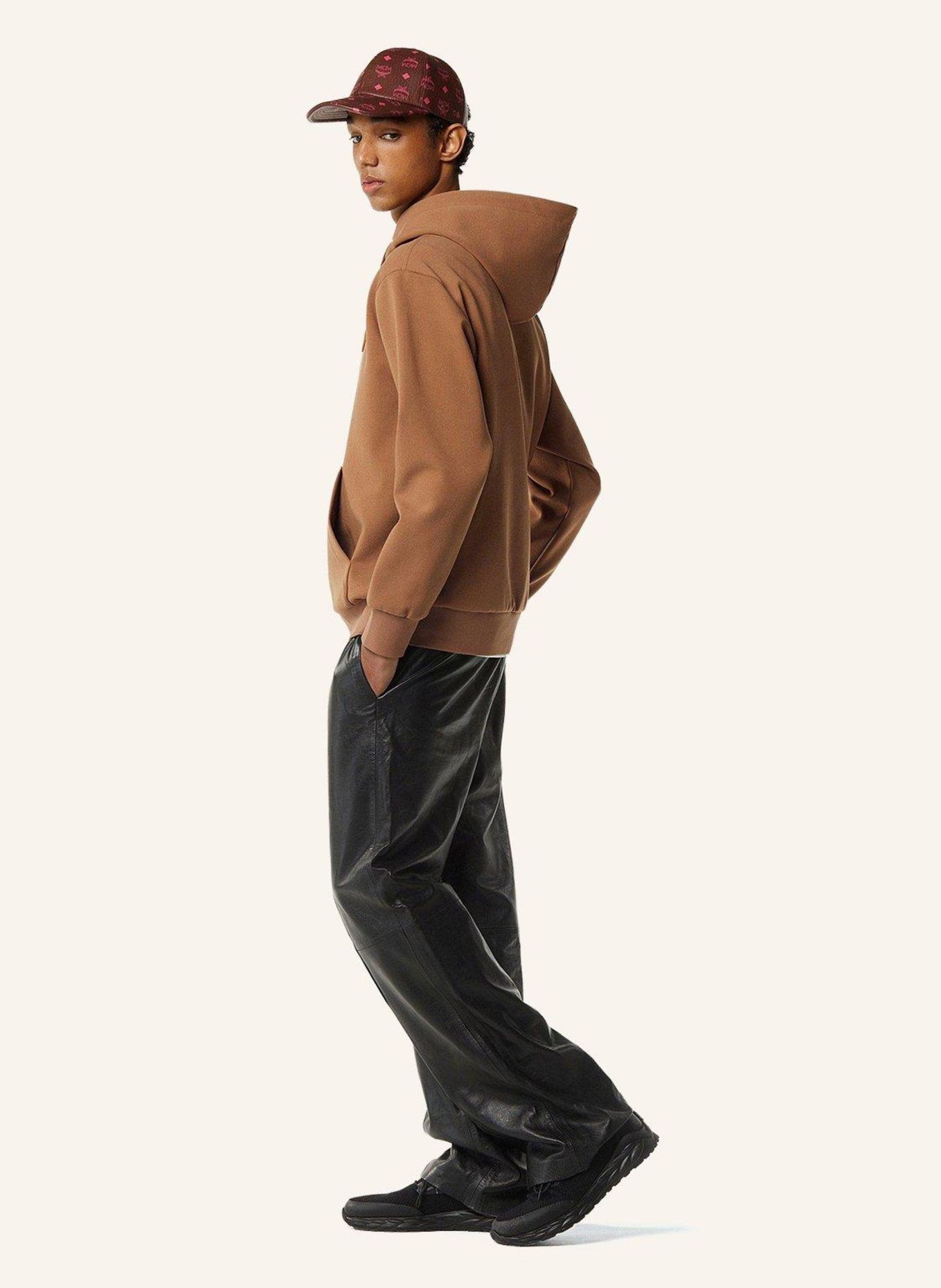 MCM Kapuzenpulli: COGNAC