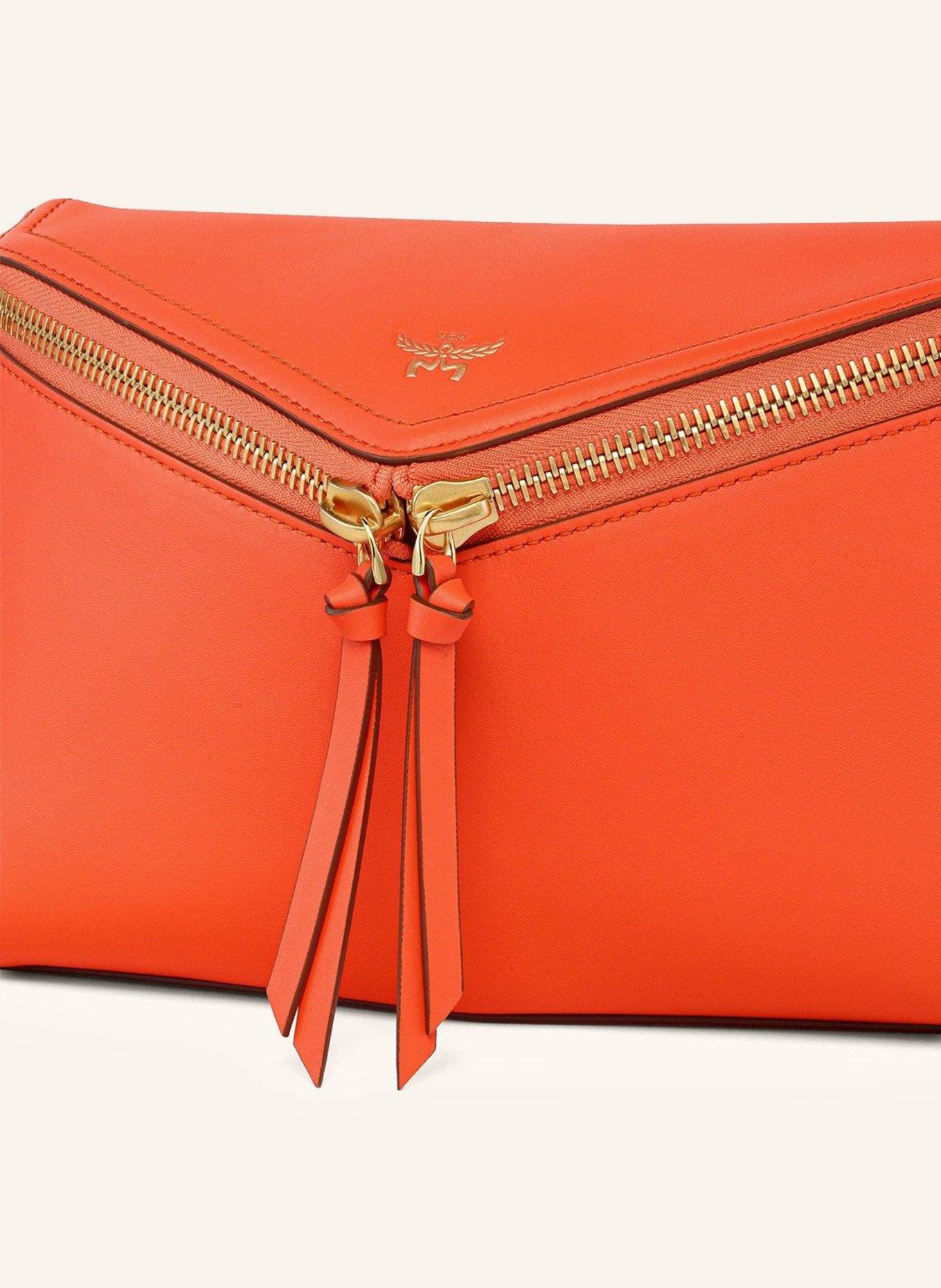 MCM Schultertasche: ORANGE