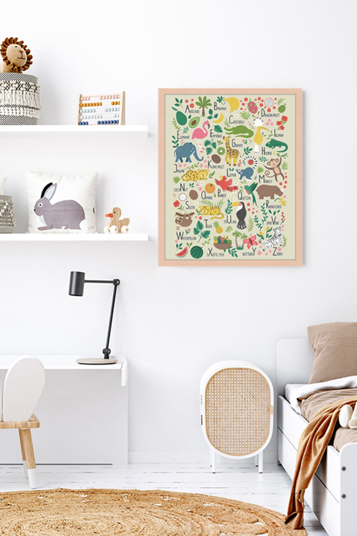 Milan Moon Wandbild ALPHABET mit Rahmen: HELLBRAUN