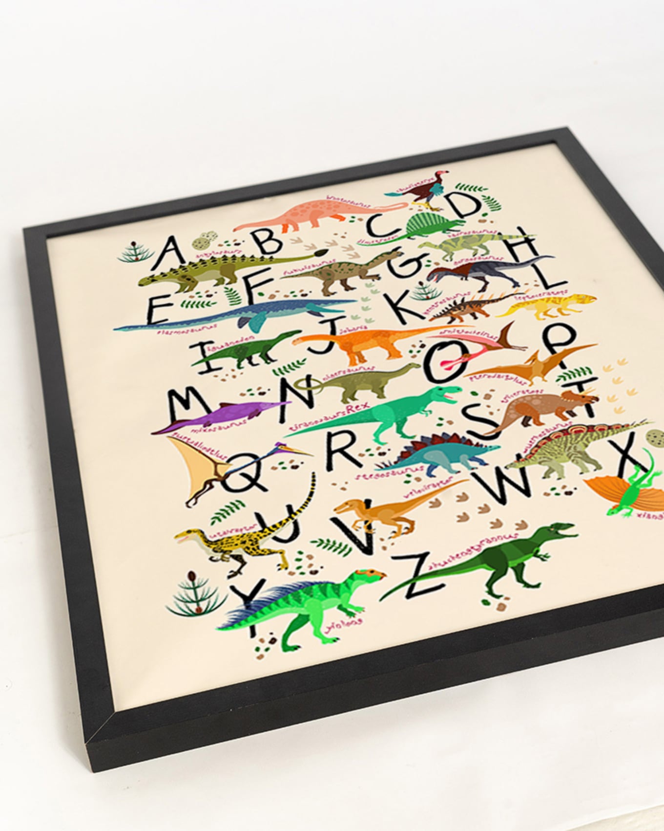 Milan Moon Wandbild DINOSAURIER-ALPHABET mit Rahmen: SCHWARZ