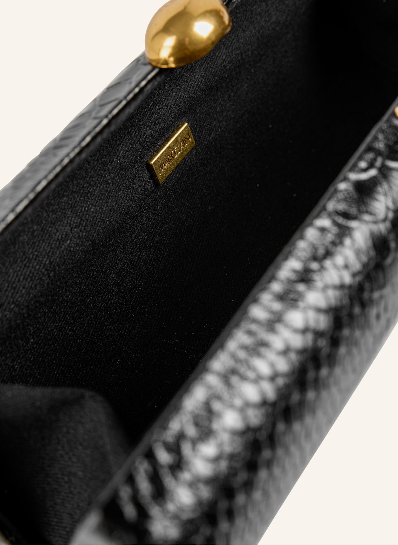 MARC CAIN Clutch: SCHWARZ