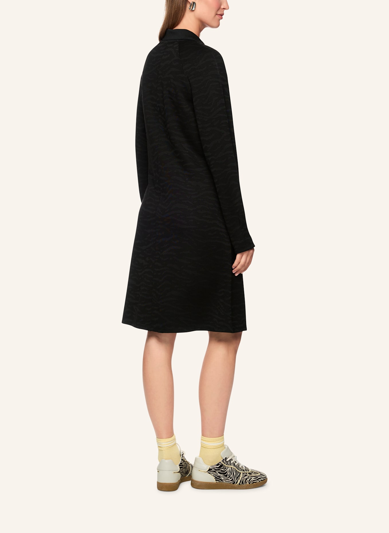 MARC CAIN Kleid: SCHWARZ