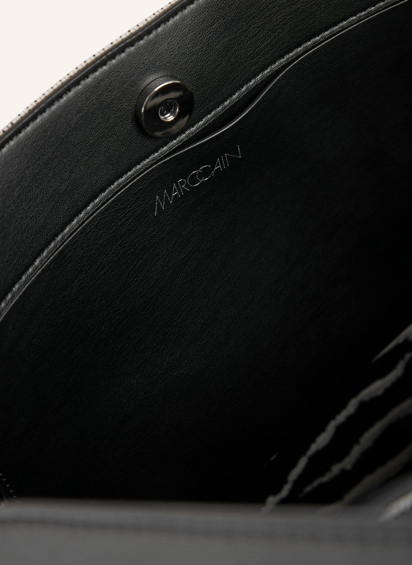 MARC CAIN Schultertasche: WEISS