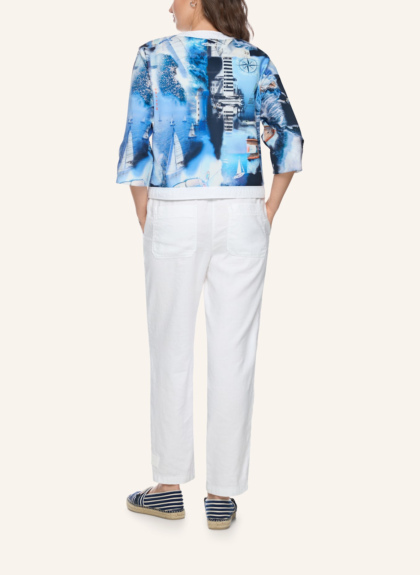 MARC CAIN Jacke: HELLBLAU