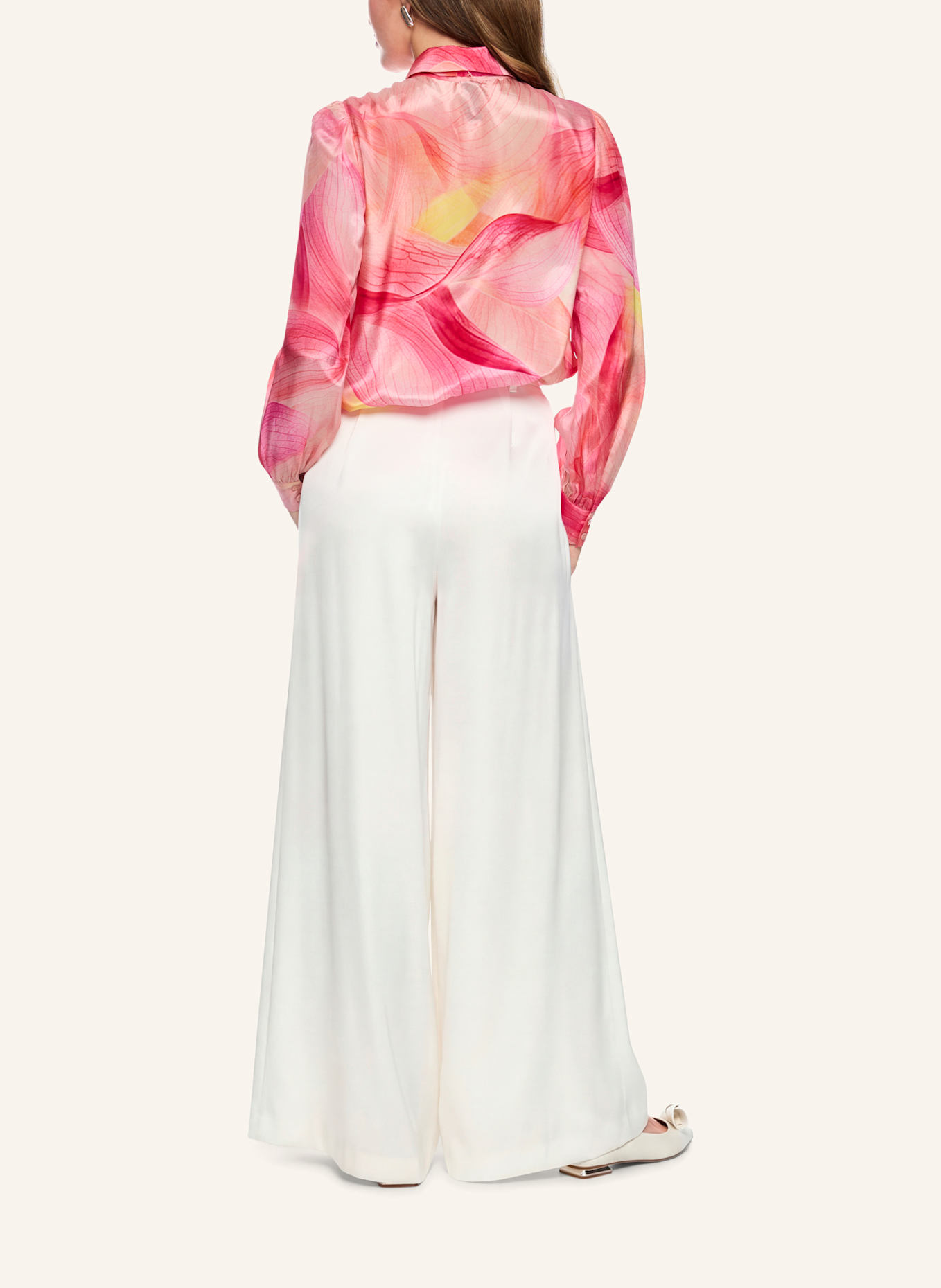 MARC CAIN Marlenehose WARANGAL aus Satin: WEISS/ CREME