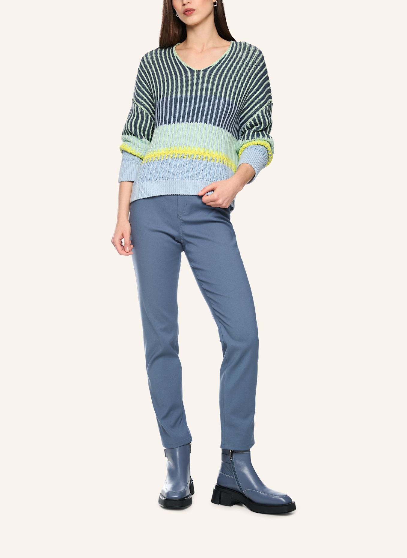 MARC CAIN Pullover: HELLBLAU
