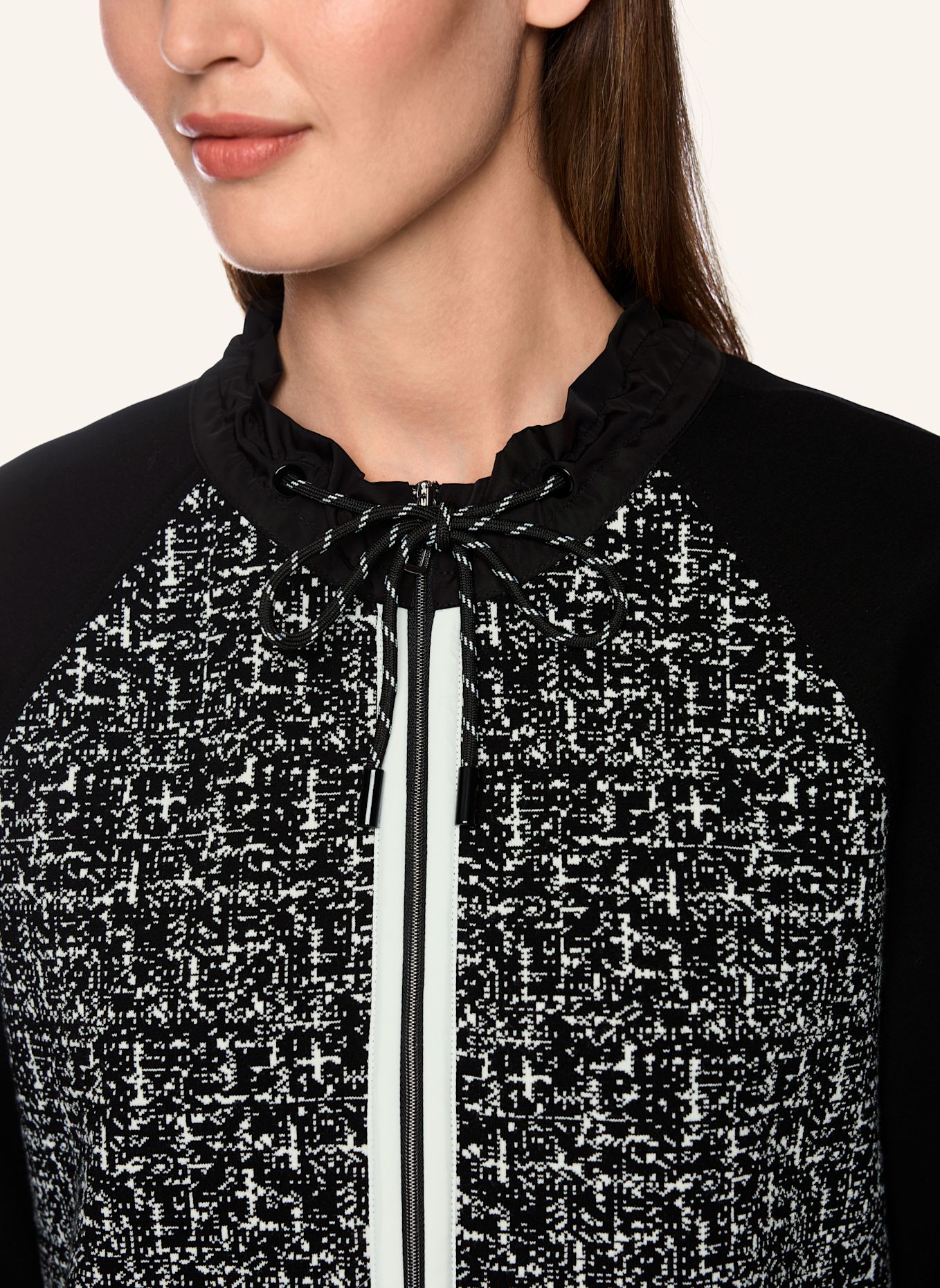 MARC CAIN Cardigan: SCHWARZ / WEISS