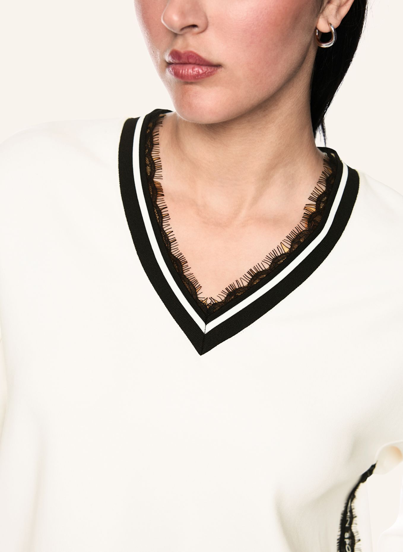 MARC CAIN Sweat-Shirt: WEISS / CREME