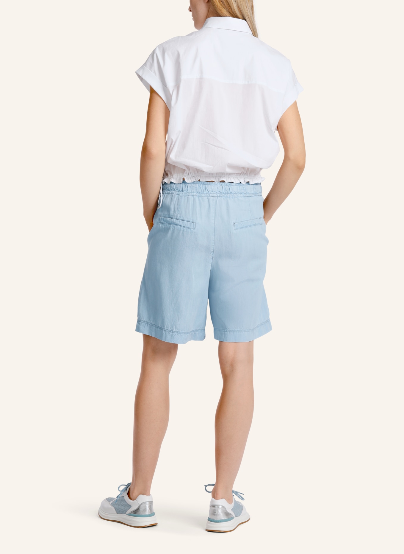 MARC CAIN Shorts, Farbe: HELLBLAU/ BLAU (Bild 2)