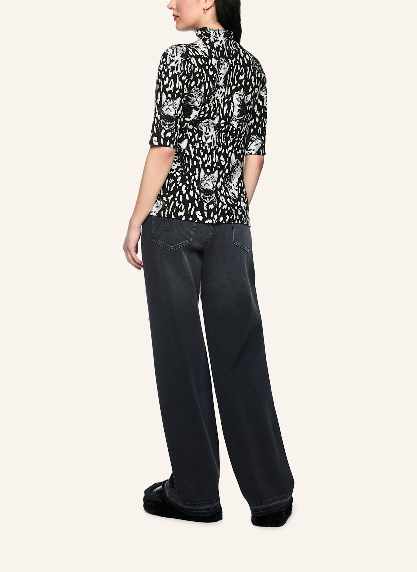 MARC CAIN T-Shirt: SCHWARZ