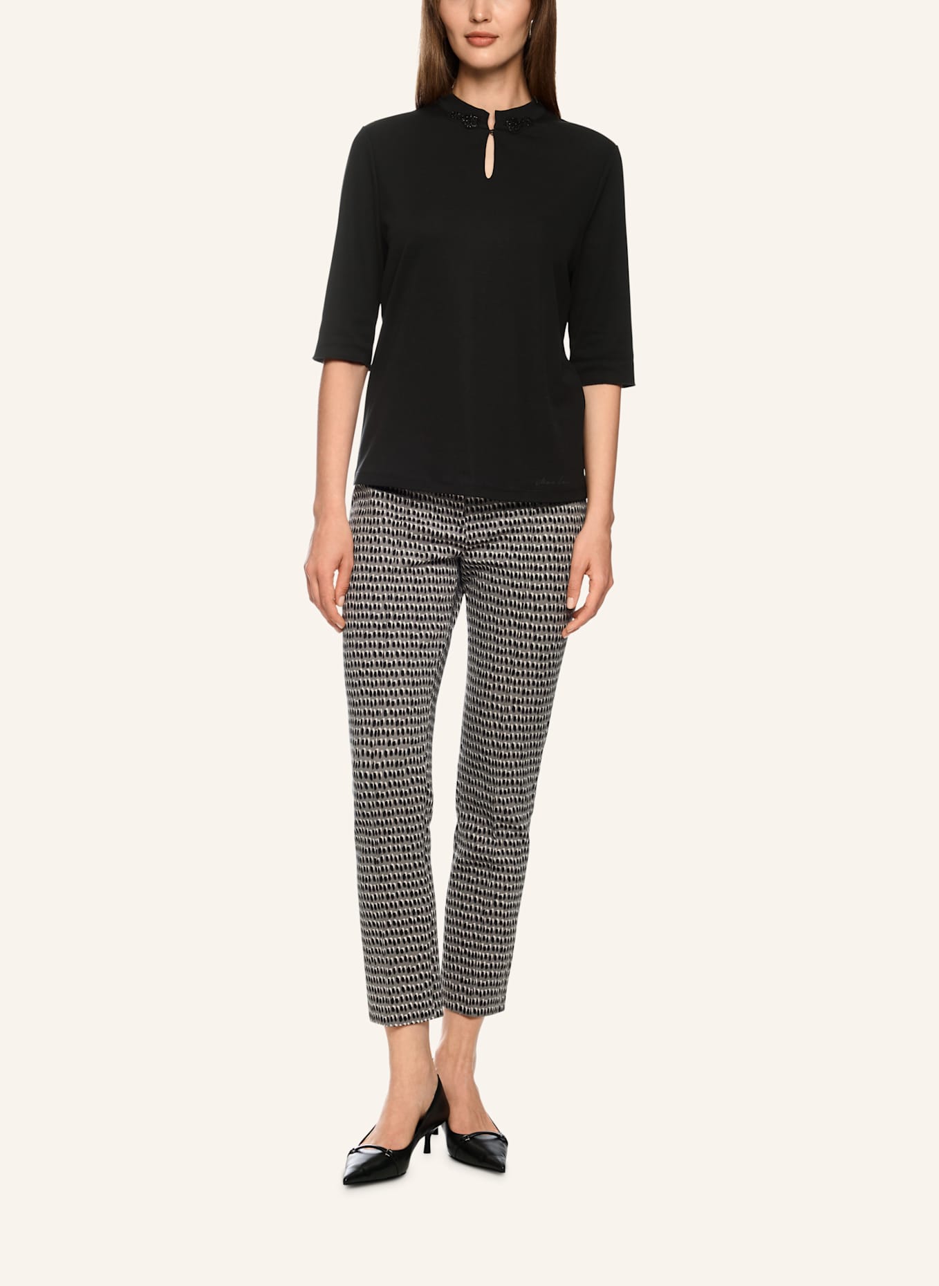 MARC CAIN T-Shirt: SCHWARZ