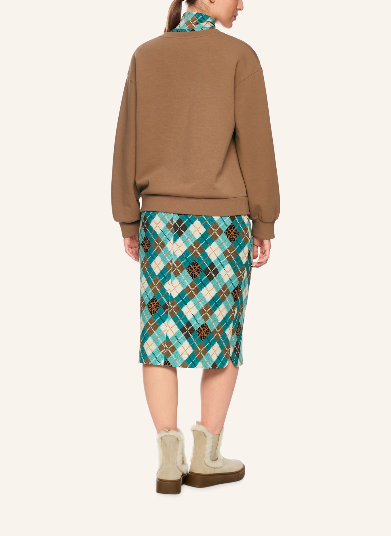 MARC CAIN Sweatshirt: BRAUN