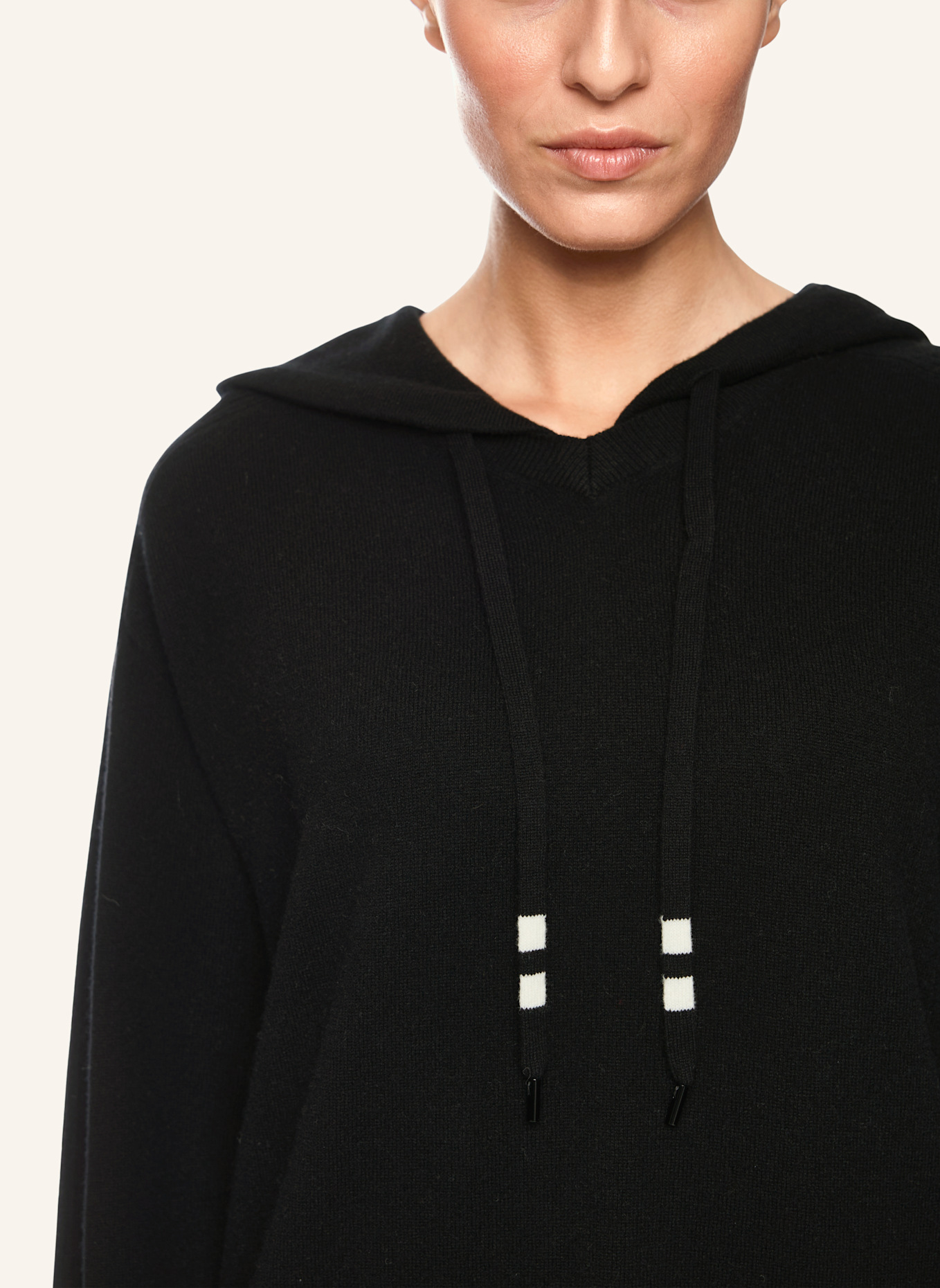 MARC CAIN Kleid: SCHWARZ