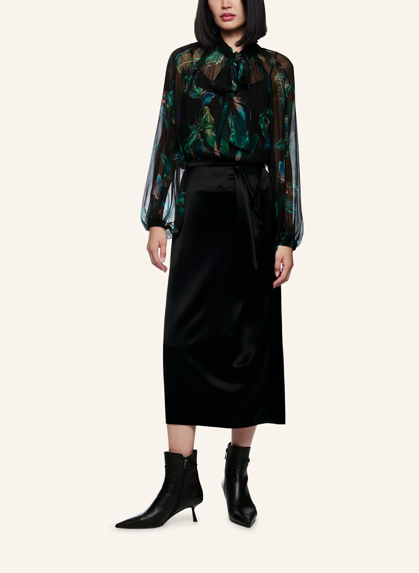 MARC CAIN Satinrock: SCHWARZ