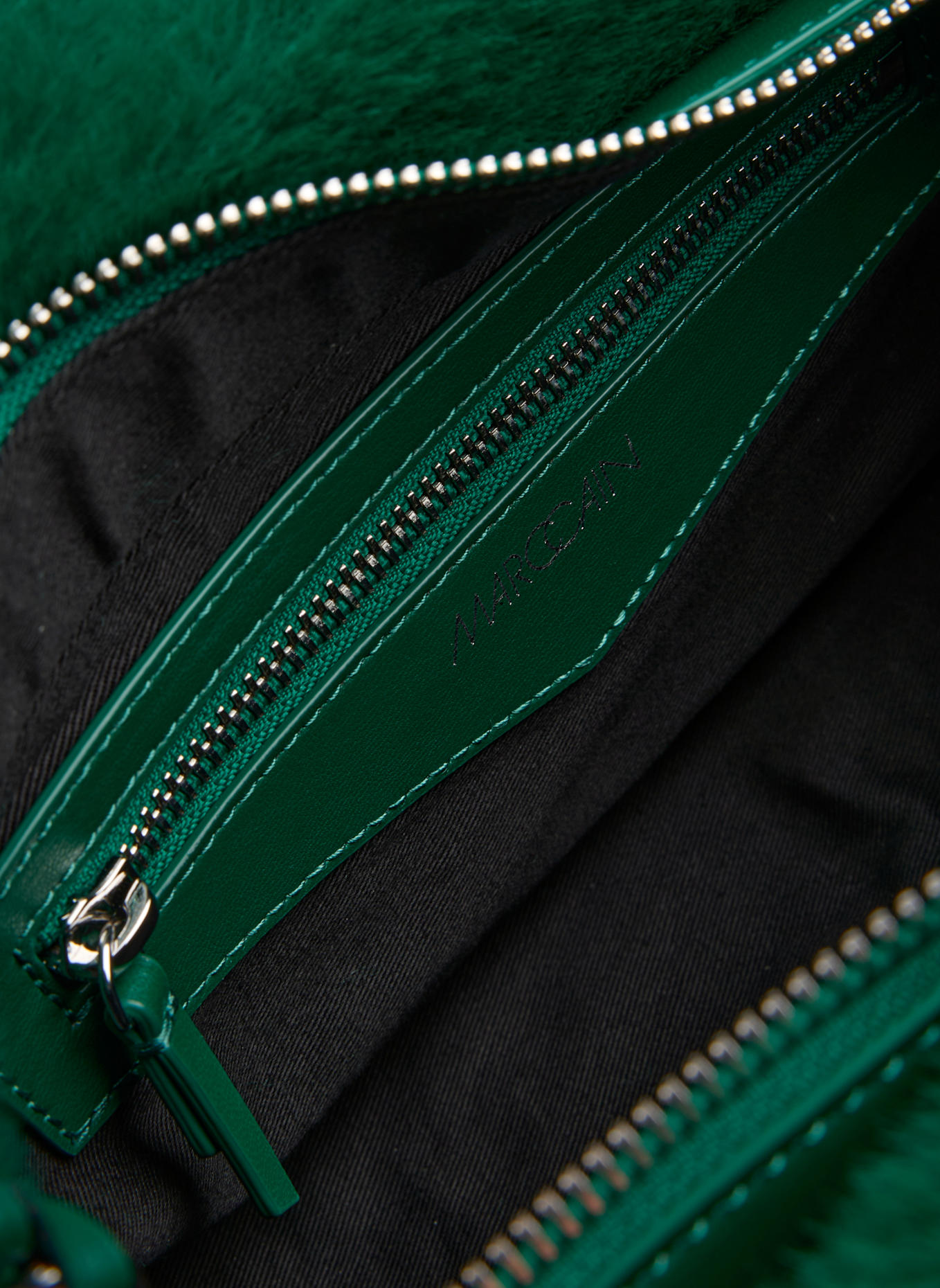 MARC CAIN Schultertasche: DUNKELGRÜN