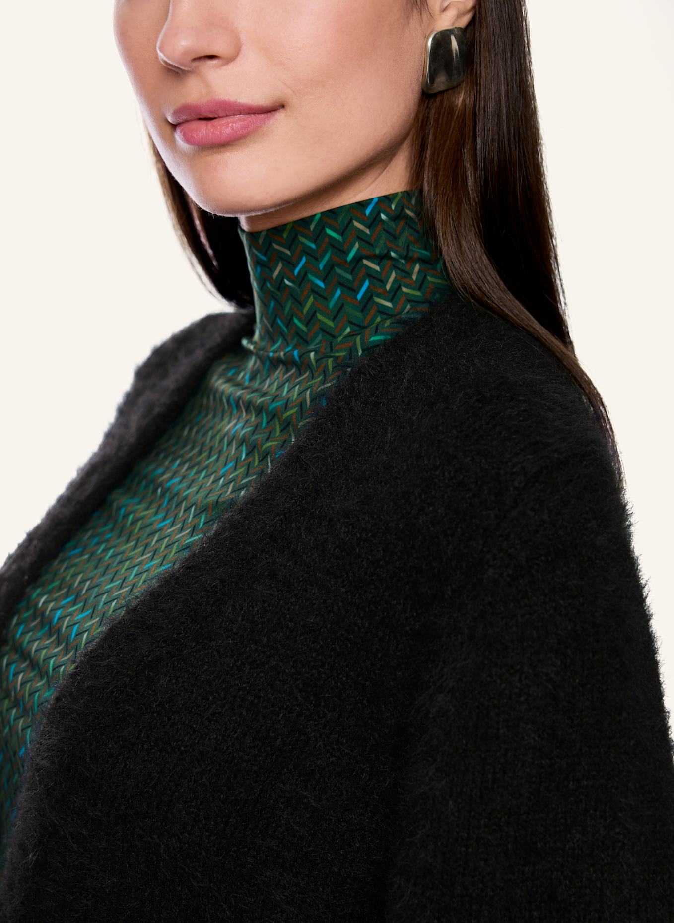 MARC CAIN Cardigan: SCHWARZ