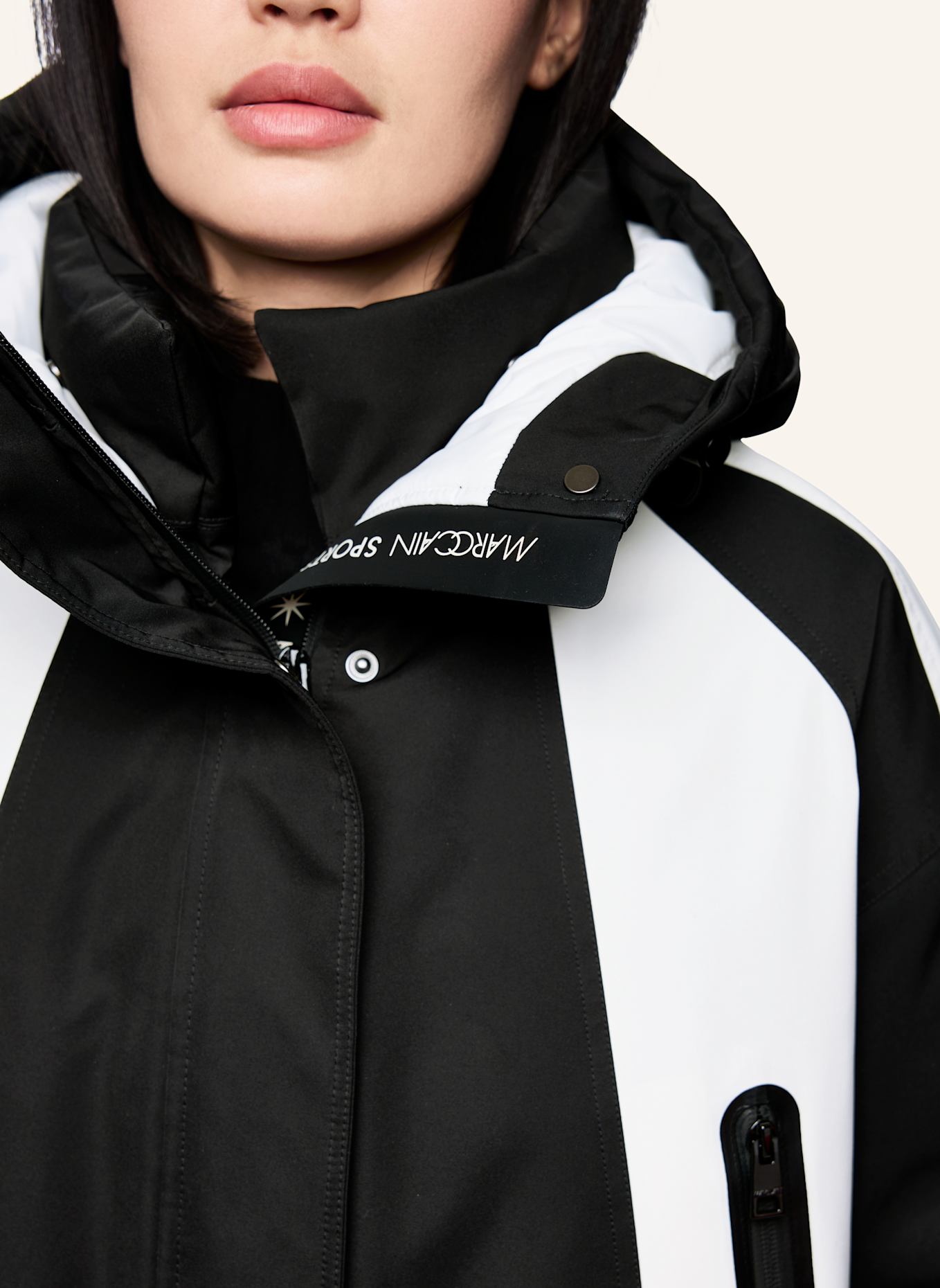 MARC CAIN Outdoor-Jacke: SCHWARZ/ WEISS