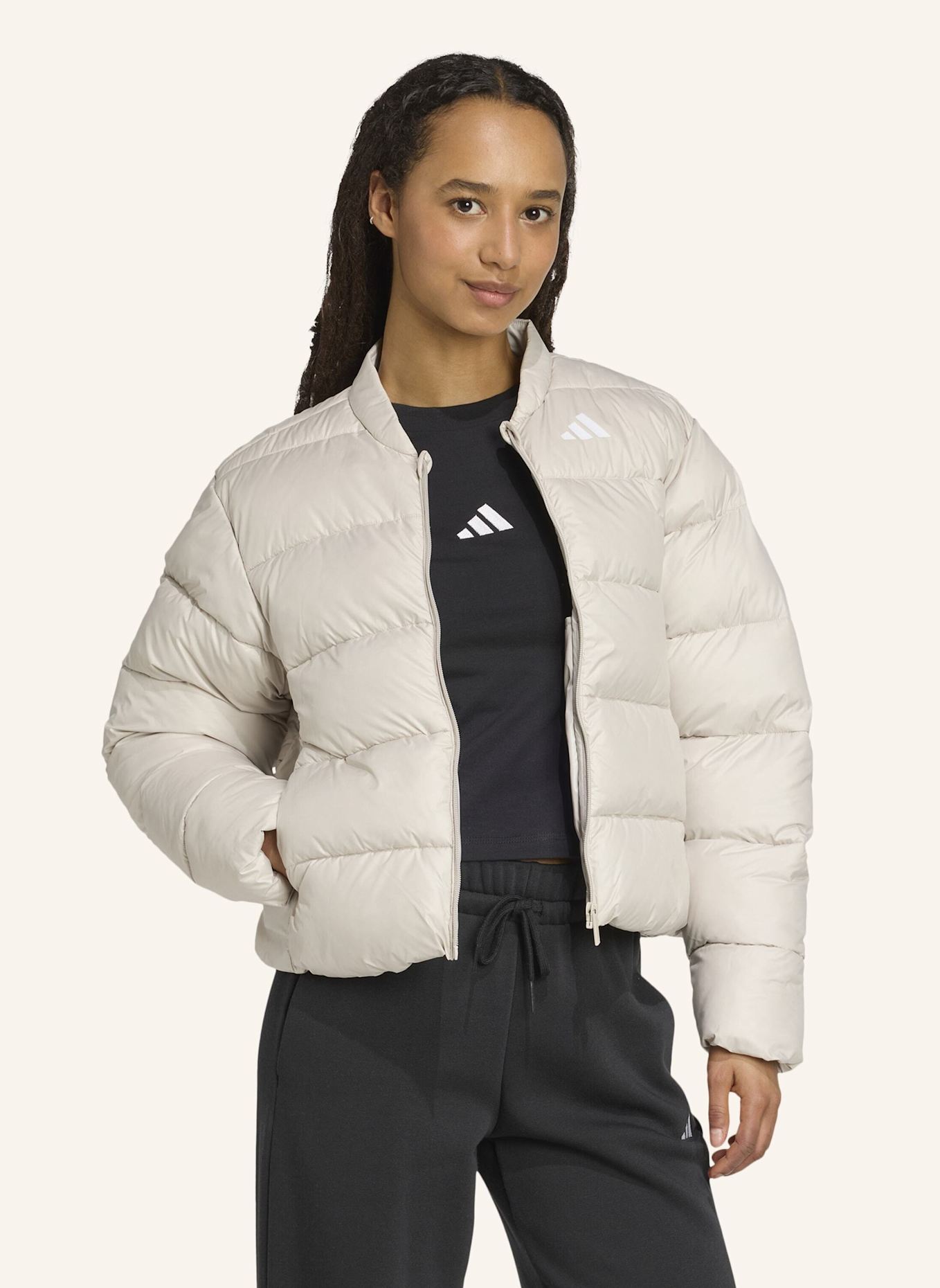 adidas ESSENTIALS CLIMAWARM KUNSTDAUNEN PUFFER JACKE: BEIGE