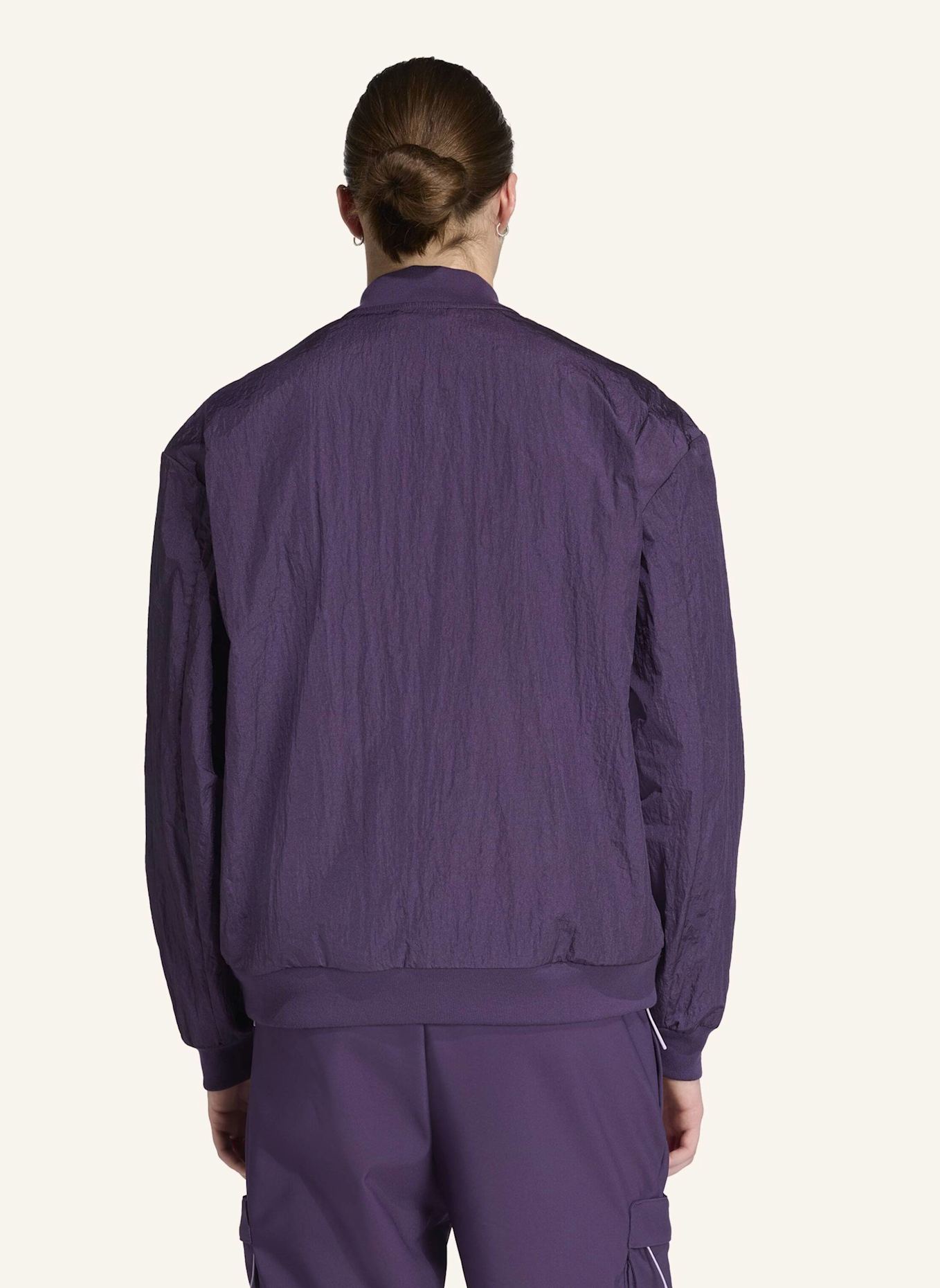 adidas MERCEDES-AMG PETRONAS FORMULA ONE TEAM HOCHWERTIG GEWEBTE BOMBERJACKE: LILA