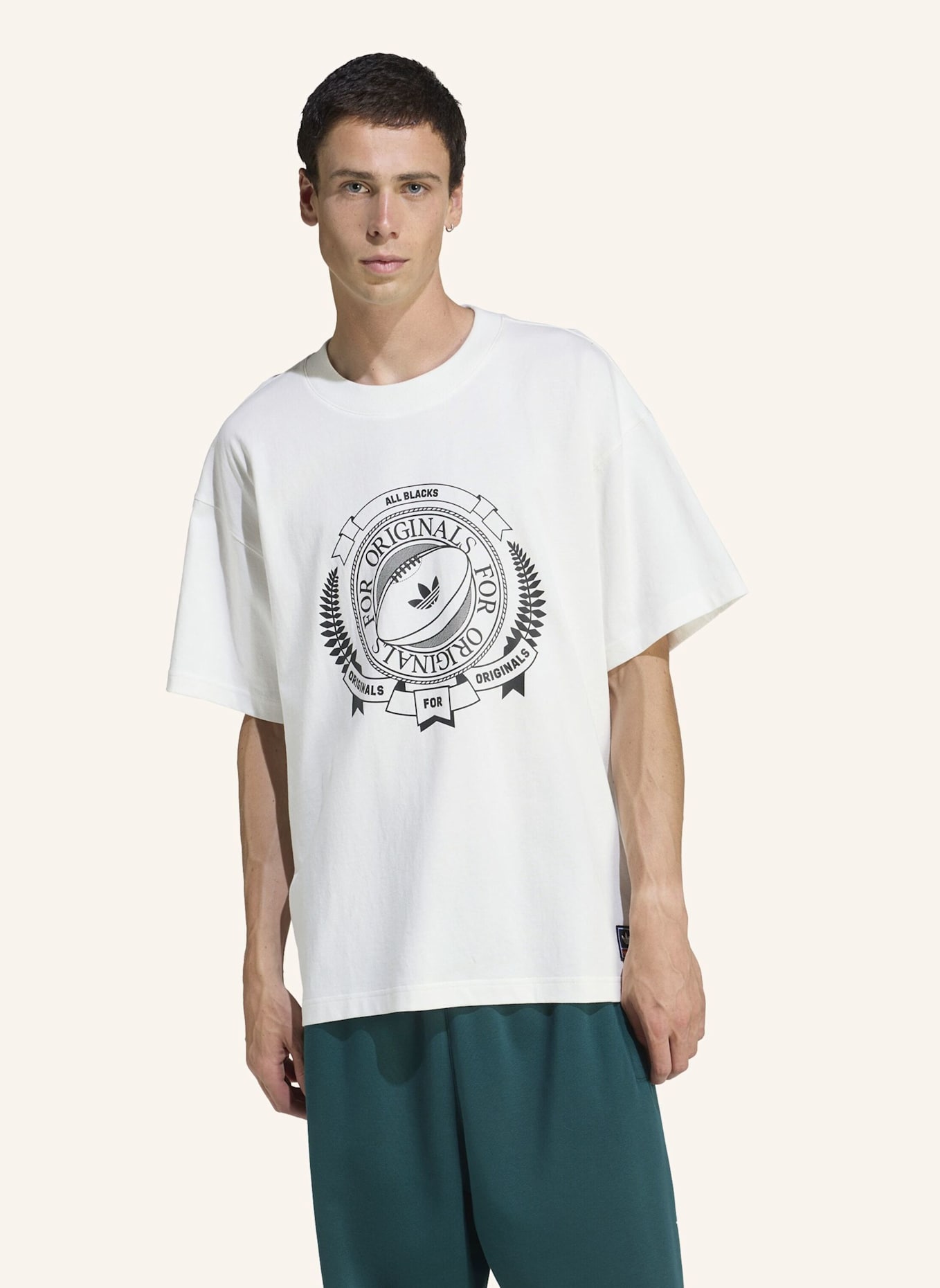 adidas Originals ADIDAS ORIGINALS & ALL BLACKS LOOSE GRAPHIC SS T-SHIRT: WEISS