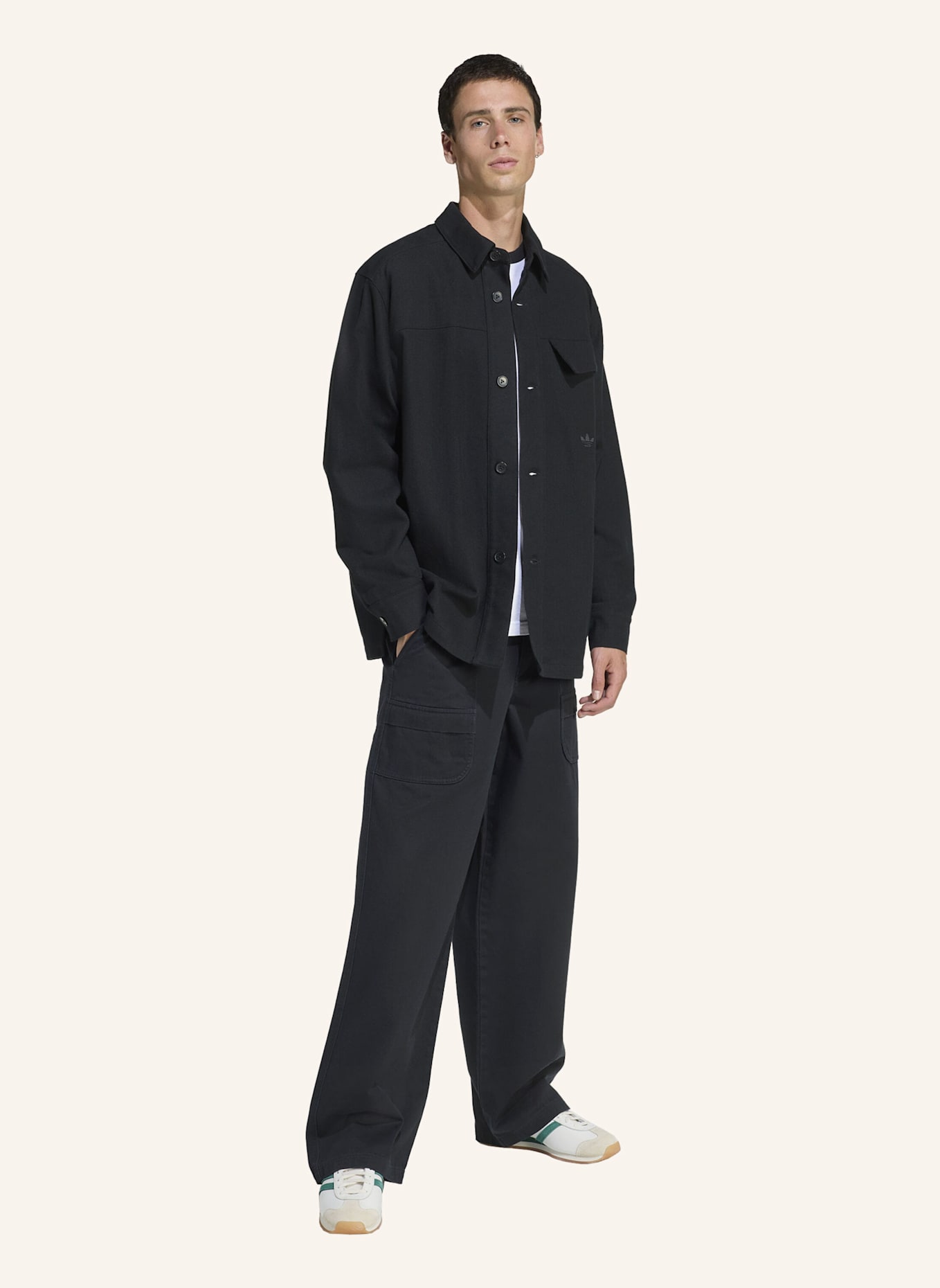adidas Originals PREMIUM ESSENTIALS CARGOHOSE: SCHWARZ