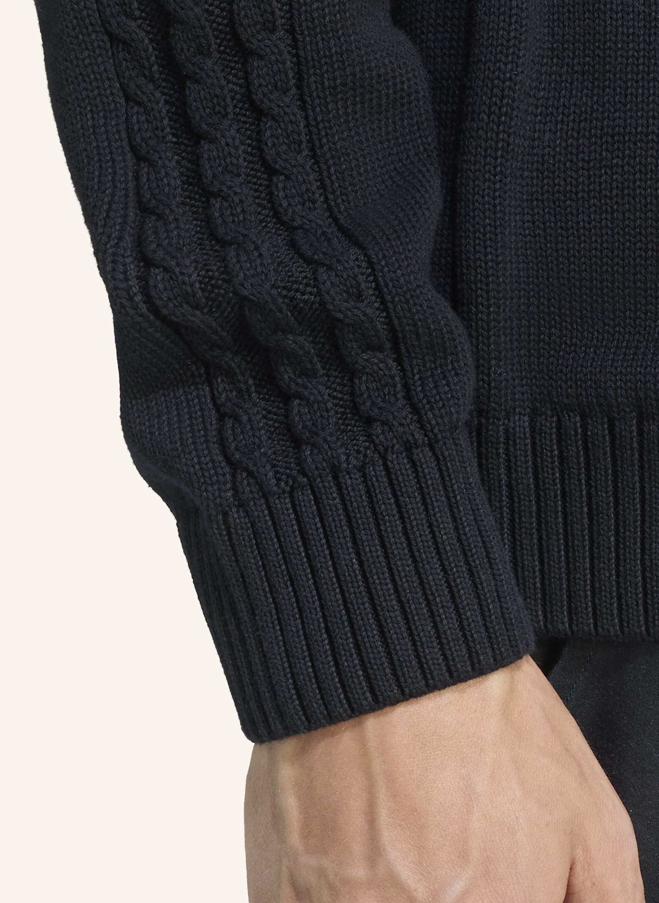 adidas Originals HOCHWERTIGES ESSENTIALS STRICKSWEATSHIRT MIT RUNDHALSAUSSCHNITT: SCHWARZ