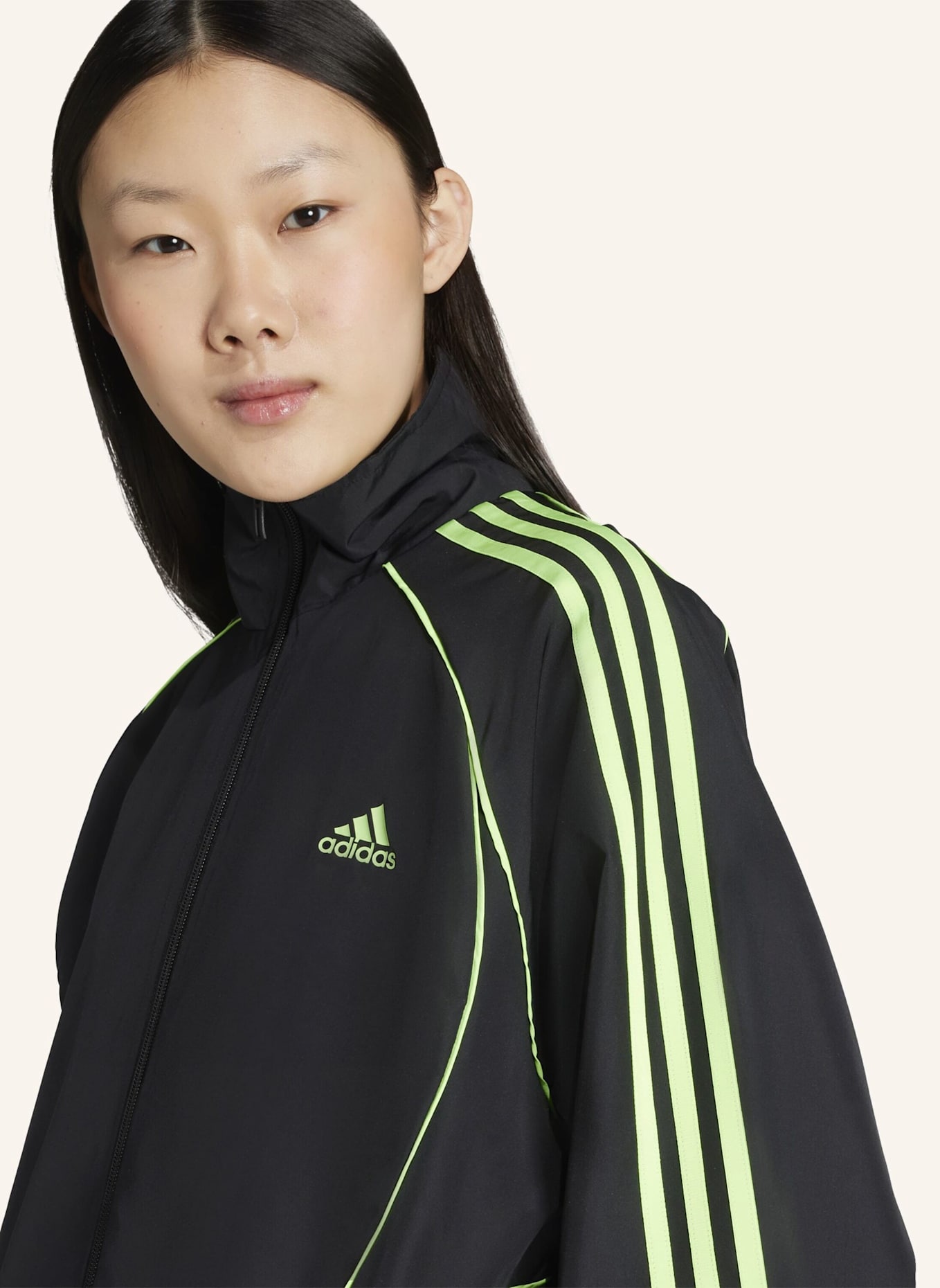 adidas Originals TEAMGEIST ADICOLOR ORIGINALS JACKE, OVERSIZED, GEWEBT: SCHWARZ/ GRÜN