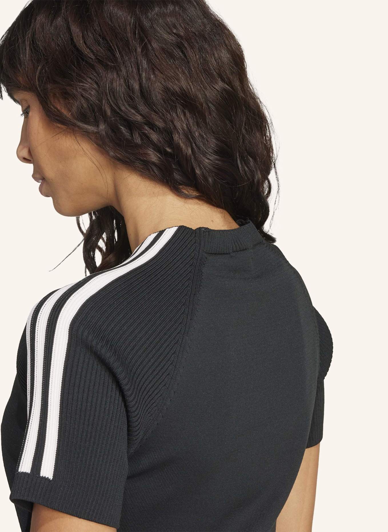 adidas Originals SOCK CALI T-SHIRT: SCHWARZ