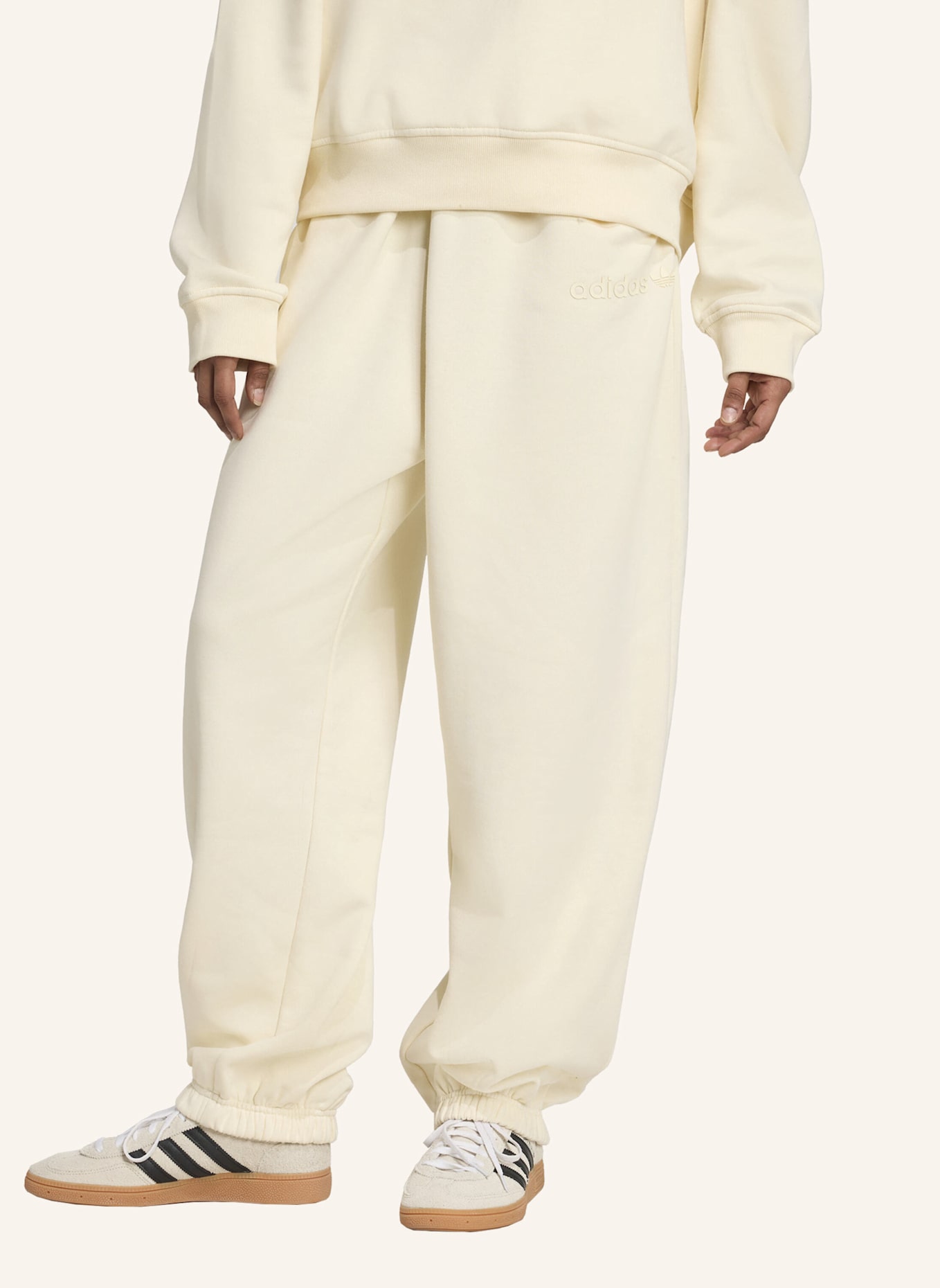 adidas Originals ESSENTIALS LINEAR OVERSIZED JOGGINGHOSE: WEISS