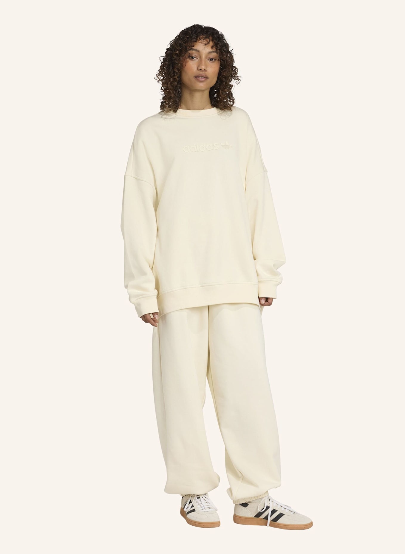adidas Originals ESSENTIALS LINEAR OVERSIZED JOGGINGHOSE: WEISS