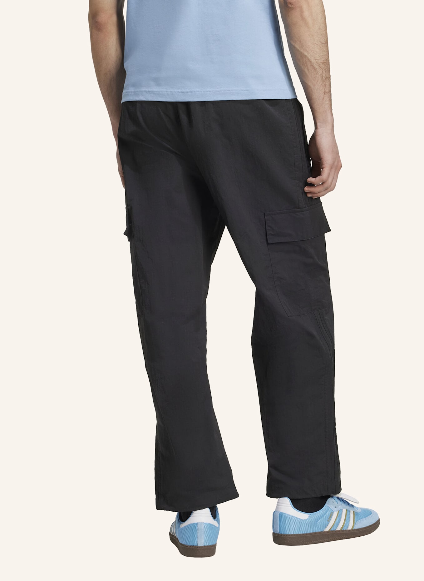 adidas Originals ADICOLOR CLASSICS 3-STREIFEN CARGOHOSE: SCHWARZ