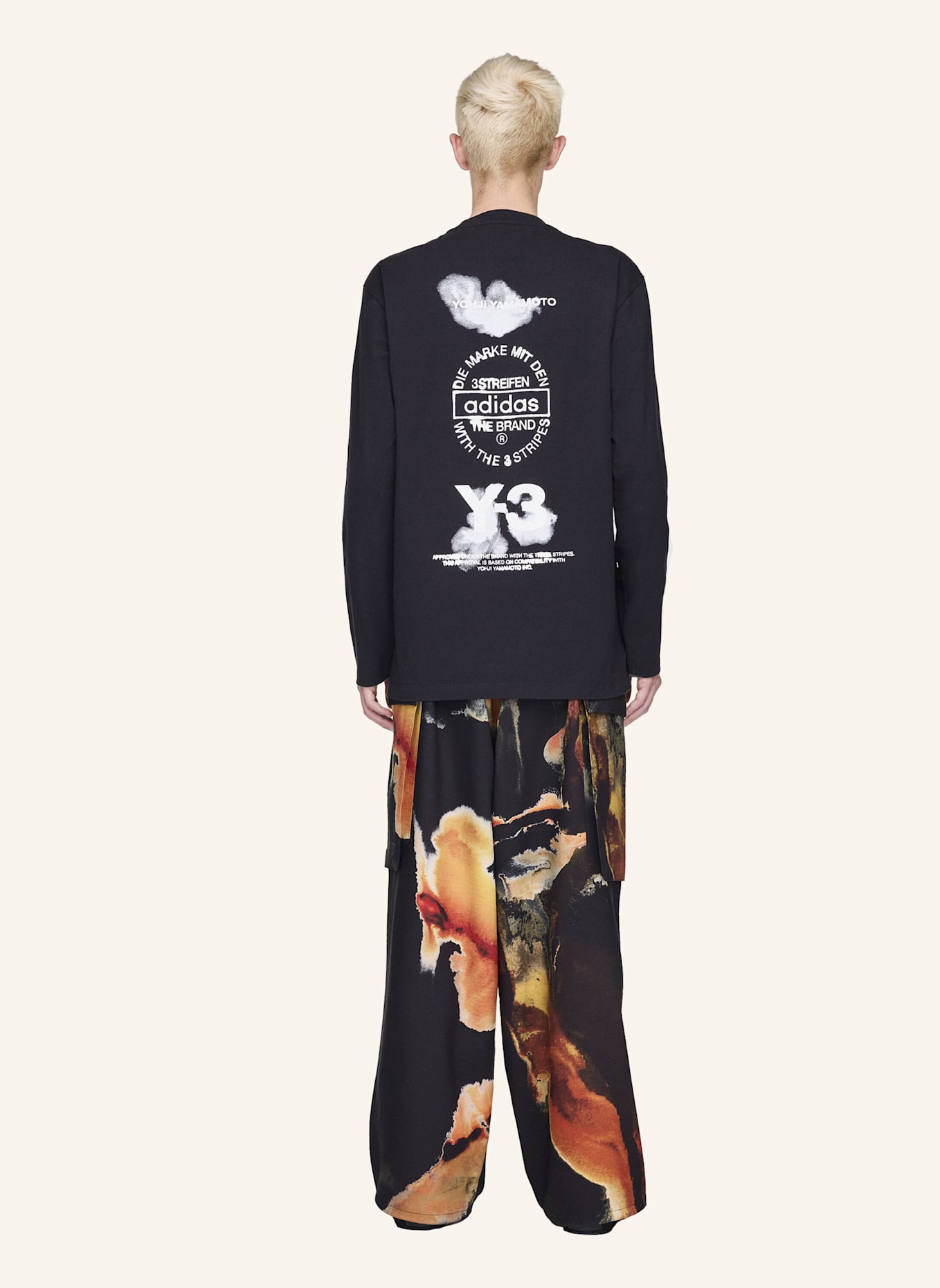 Y-3 LONGSLEEVE T-SHIRT MIT Y-3 GRAFIK: SCHWARZ