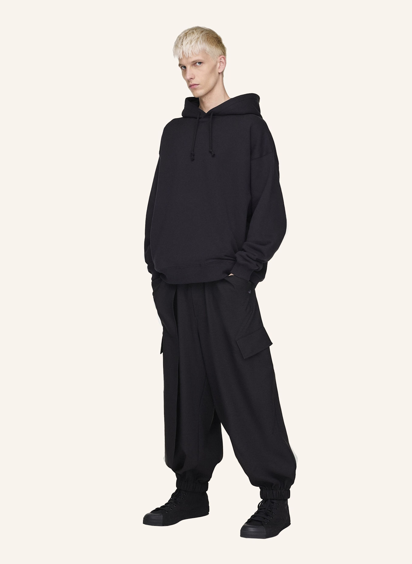 Y-3 Y-3 GRAPHIC HOODIE: SCHWARZ