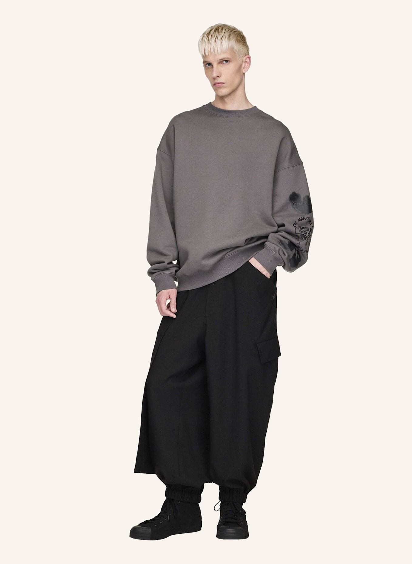 Y-3 Y-3 GRAFIK CREW SWEATSHIRT: GRAU