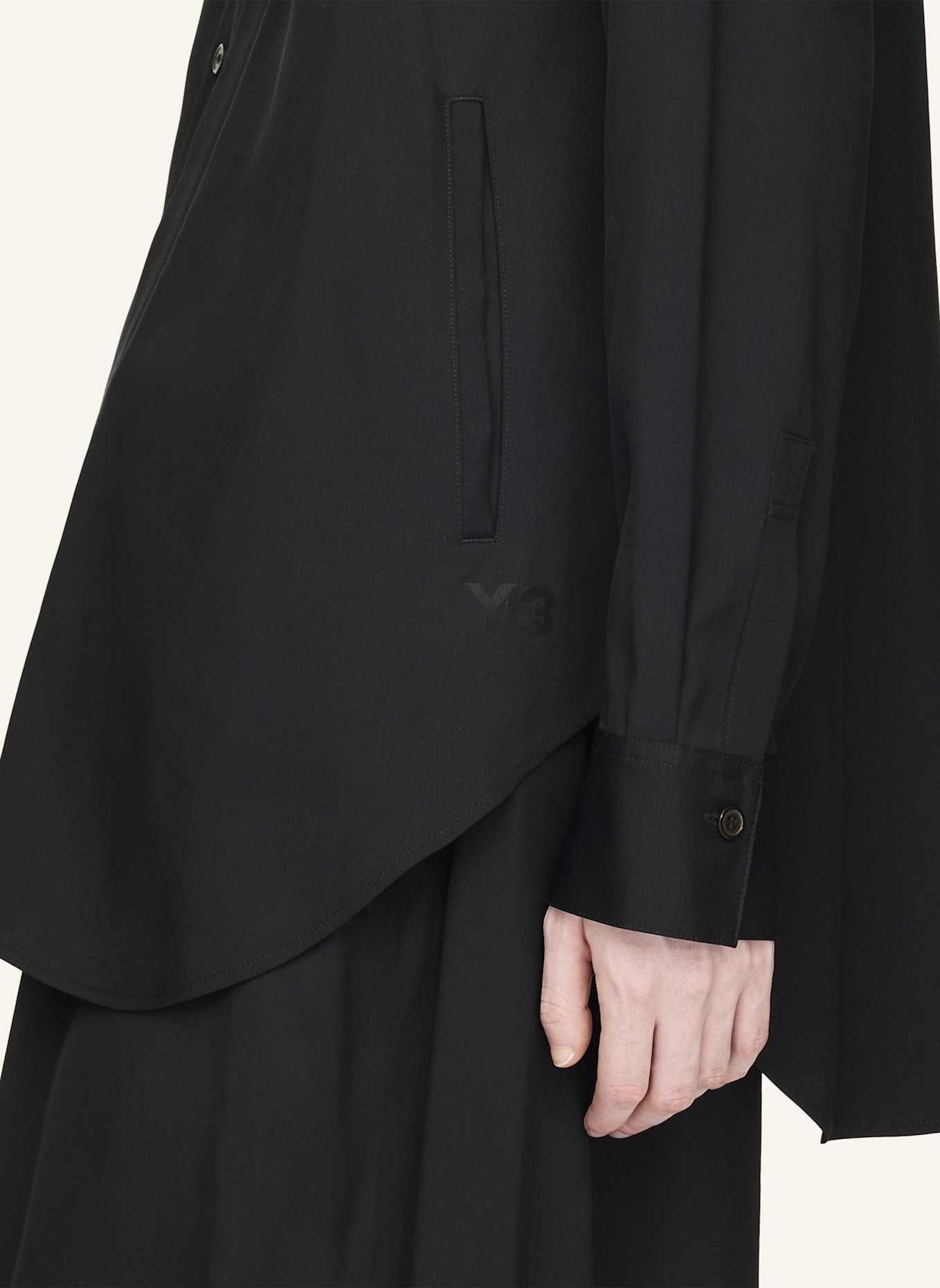 Y-3 Y-3 HEMD AUS VISKOSE-TWILL: SCHWARZ