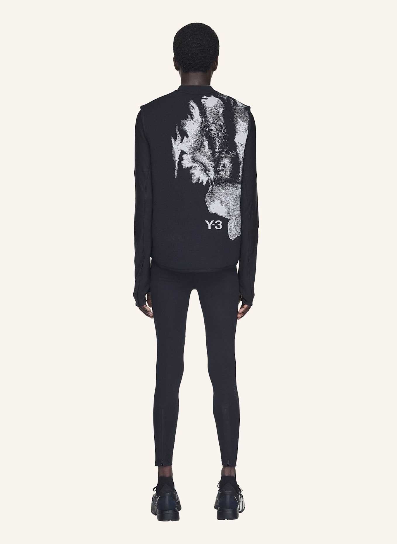 Y-3 Y-3 RUNNING ENGINEERED VEST: SCHWARZ