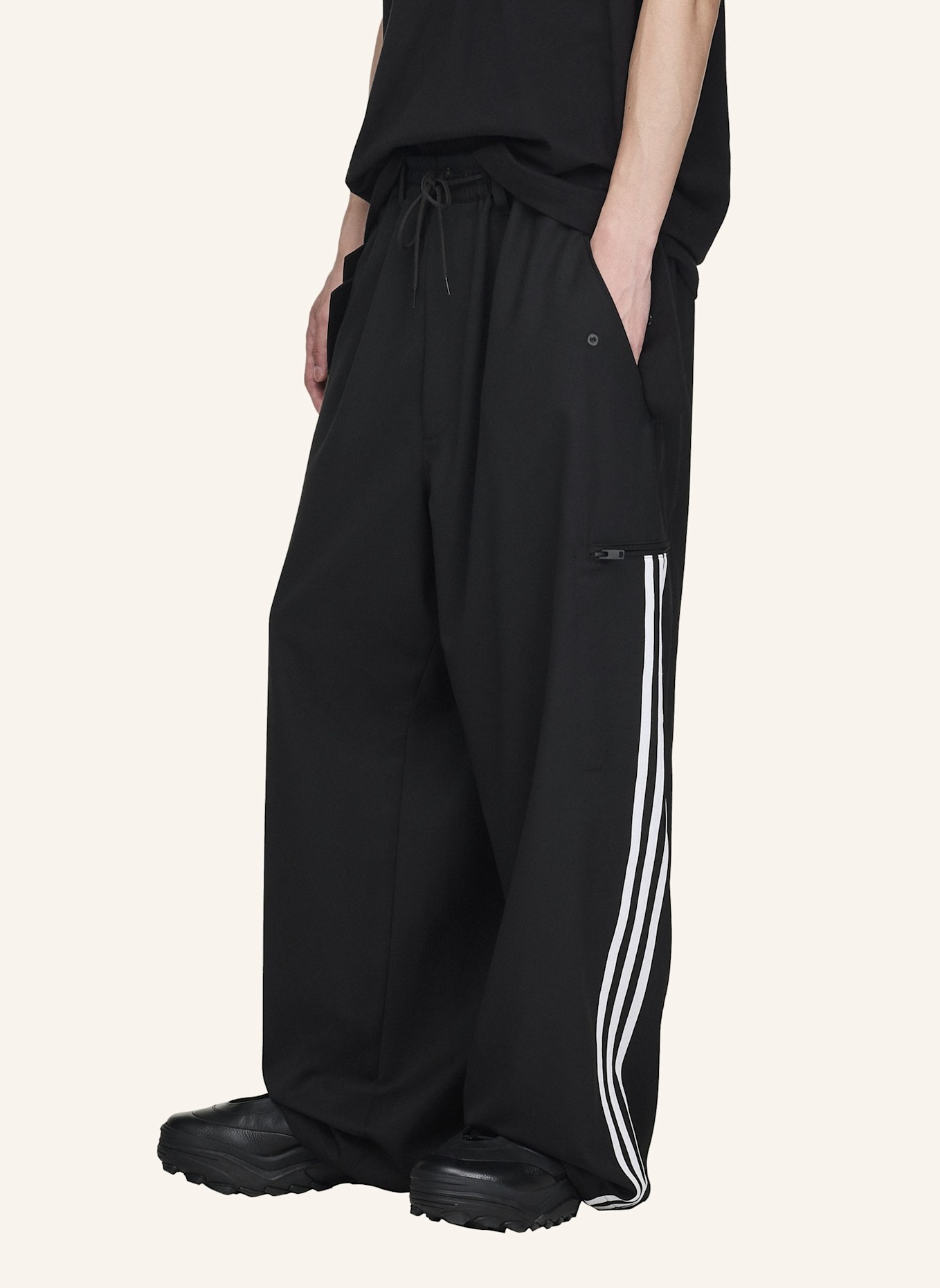 Y-3 Y-3 REFINED WOOL STRAIGHT LEG HOSE: SCHWARZ