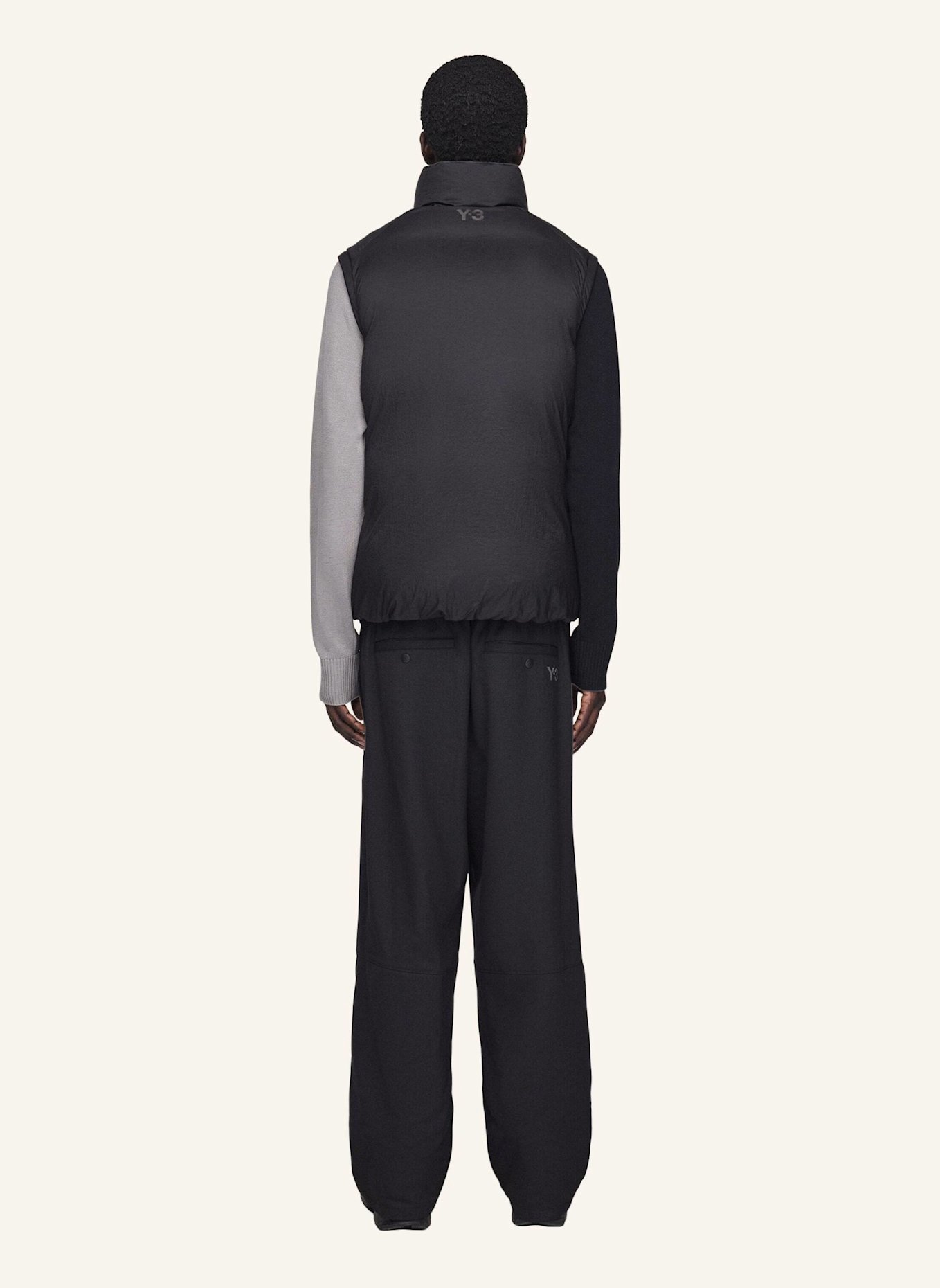 Y-3 Y-3 PUFFER DAUNENWESTE: SCHWARZ