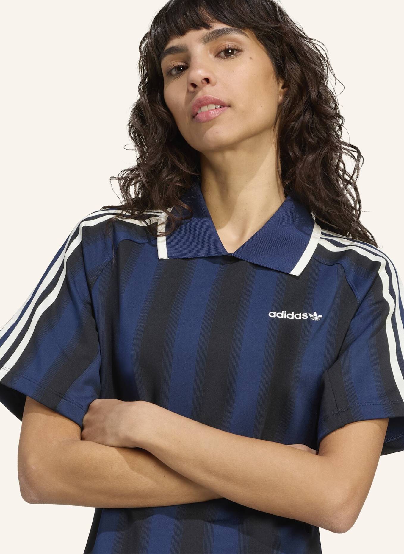 adidas Originals FOOTBALL INSPIRED GRAPHIC KLEID: BLAU