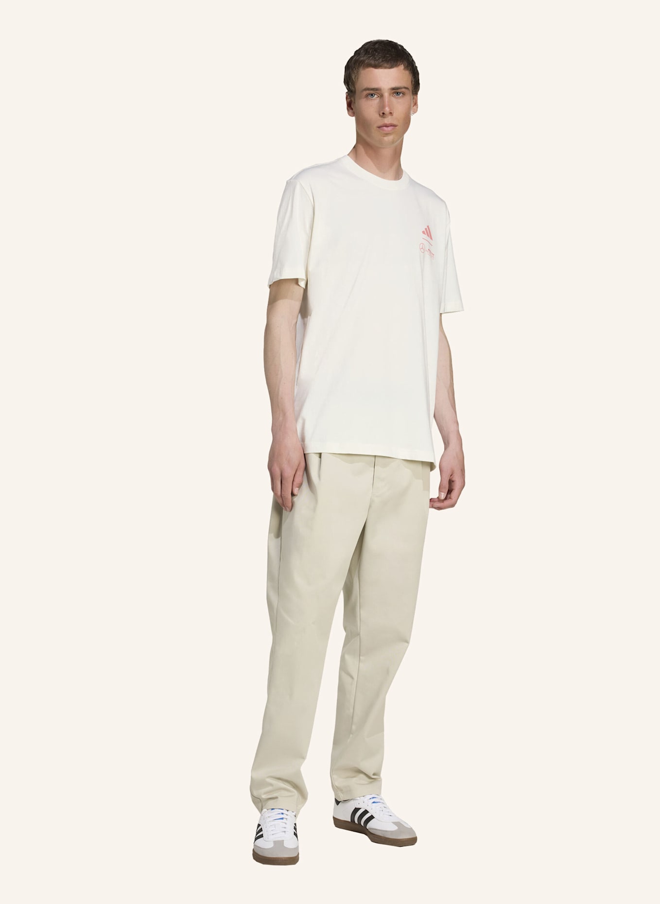 adidas MERCEDES - AMG PETRONAS FORMULA ONE TEAM SUMMER CHINO HOSE: BEIGE