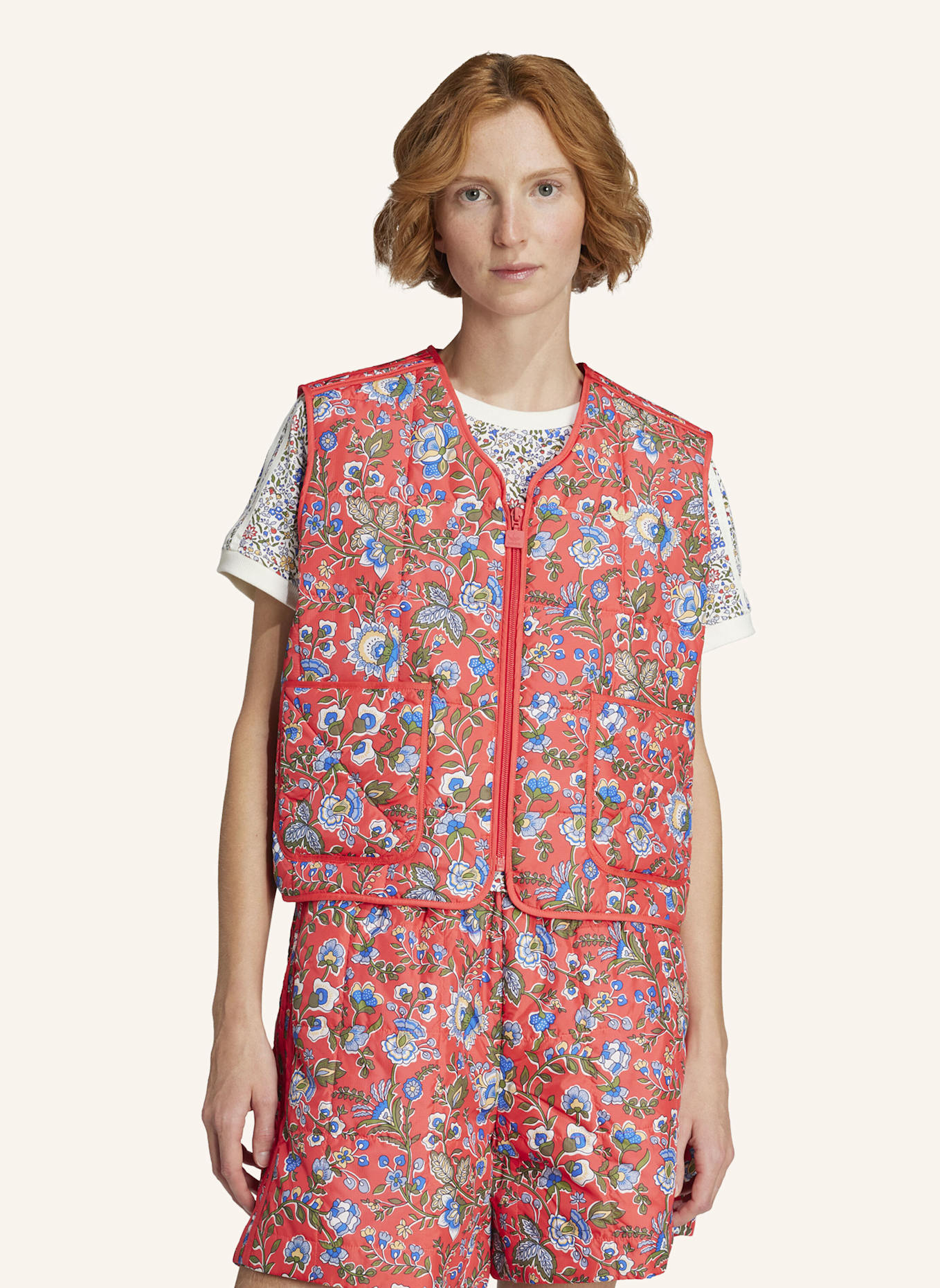 adidas Originals ADIDAS ORIGINALS X LIBERTY LONDON QUILTED WESTE: ROT