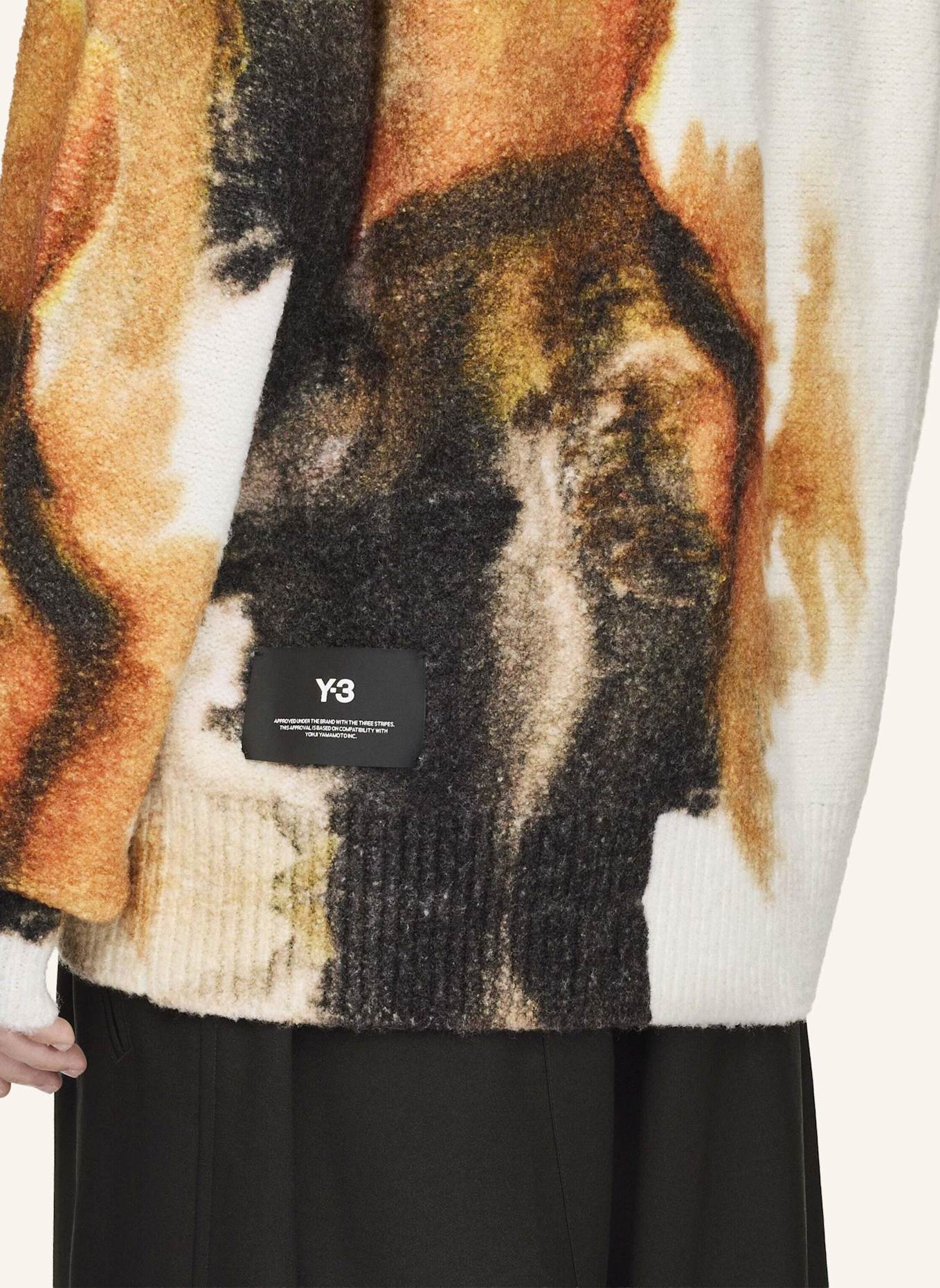 Y-3 Y-3 STRICKJACKE MIT GRAFIK: WEISS