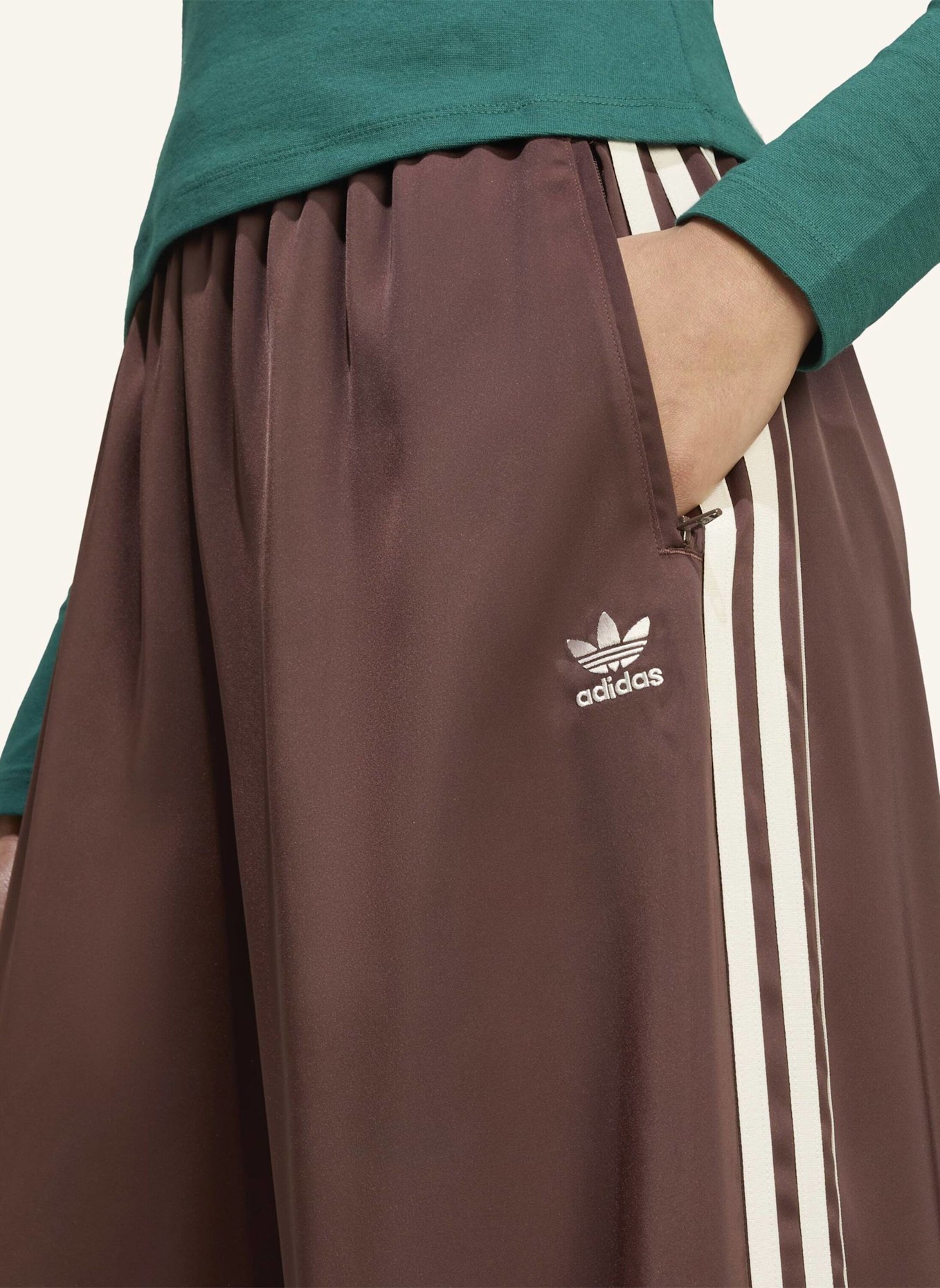adidas Originals Track Pants ADICOLOR SATIN WIDE LEG: BRAUN/ WEISS