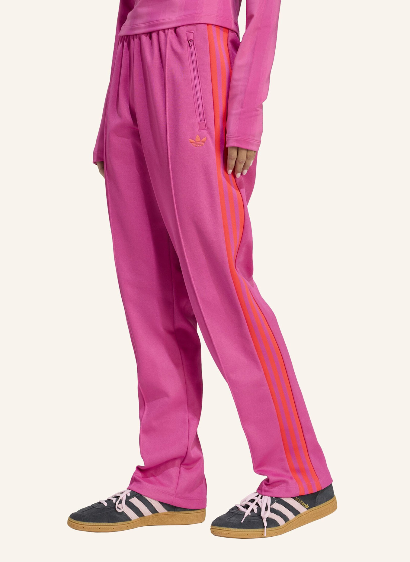 adidas Originals Track Pants GRAPHIC CREST: ROSA