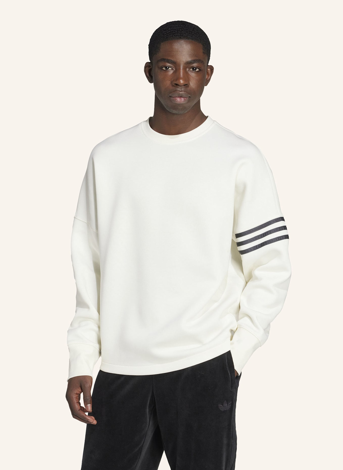 adidas Originals NEUCLASSICS LANGÄRMELIGES OVERSIZE SWEATSHIRT: WEISS