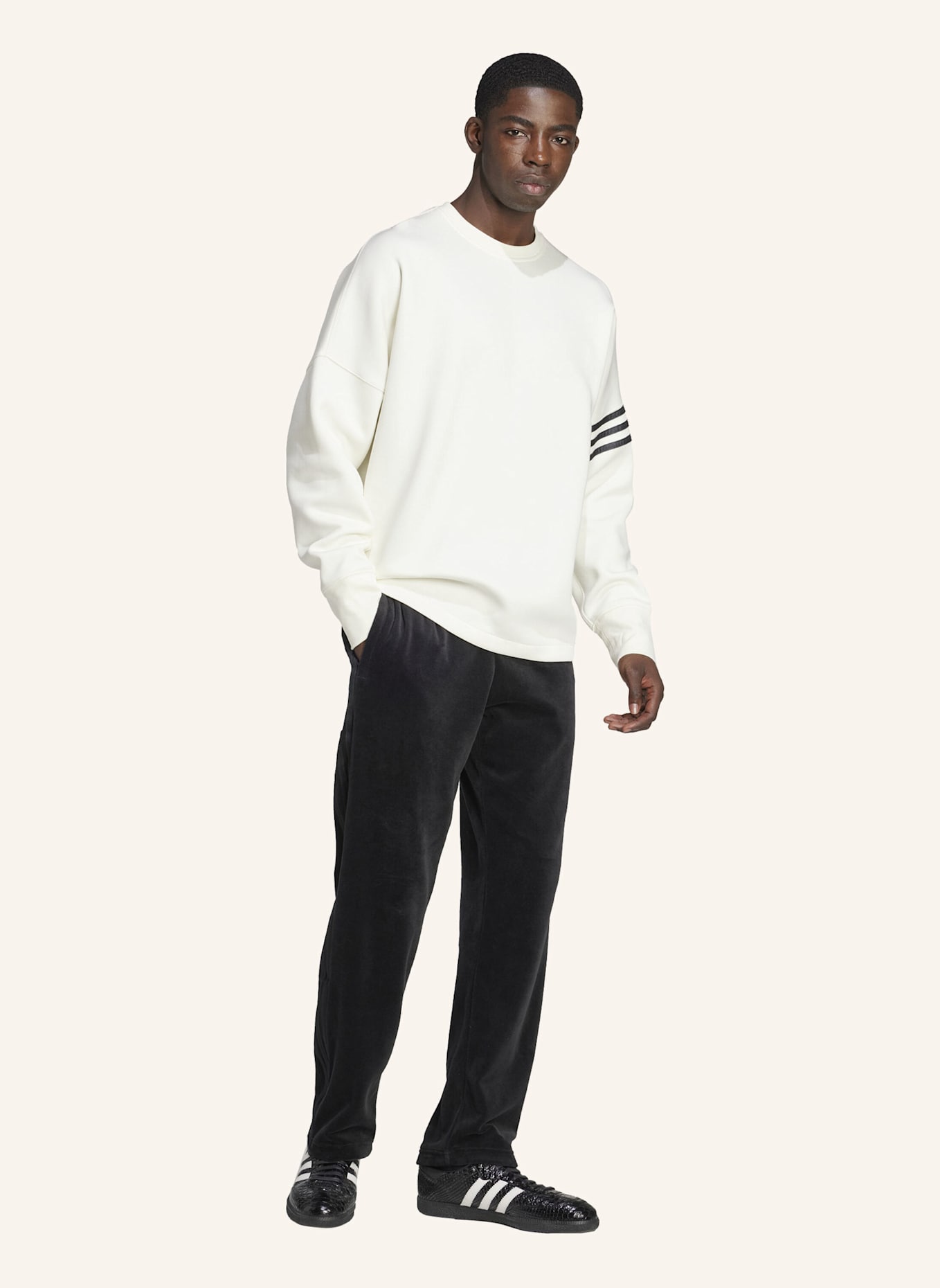 adidas Originals NEUCLASSICS LANGÄRMELIGES OVERSIZE SWEATSHIRT: WEISS