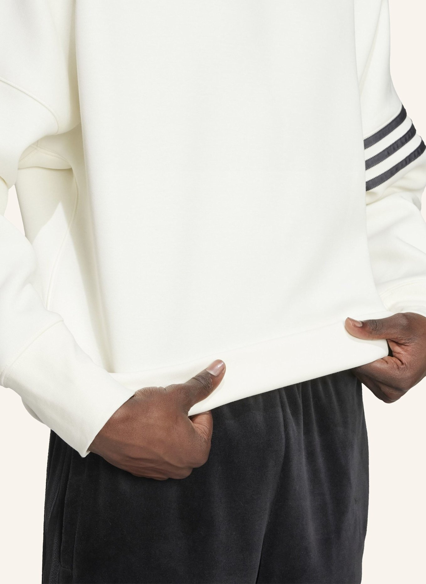 adidas Originals NEUCLASSICS LANGÄRMELIGES OVERSIZE SWEATSHIRT: WEISS
