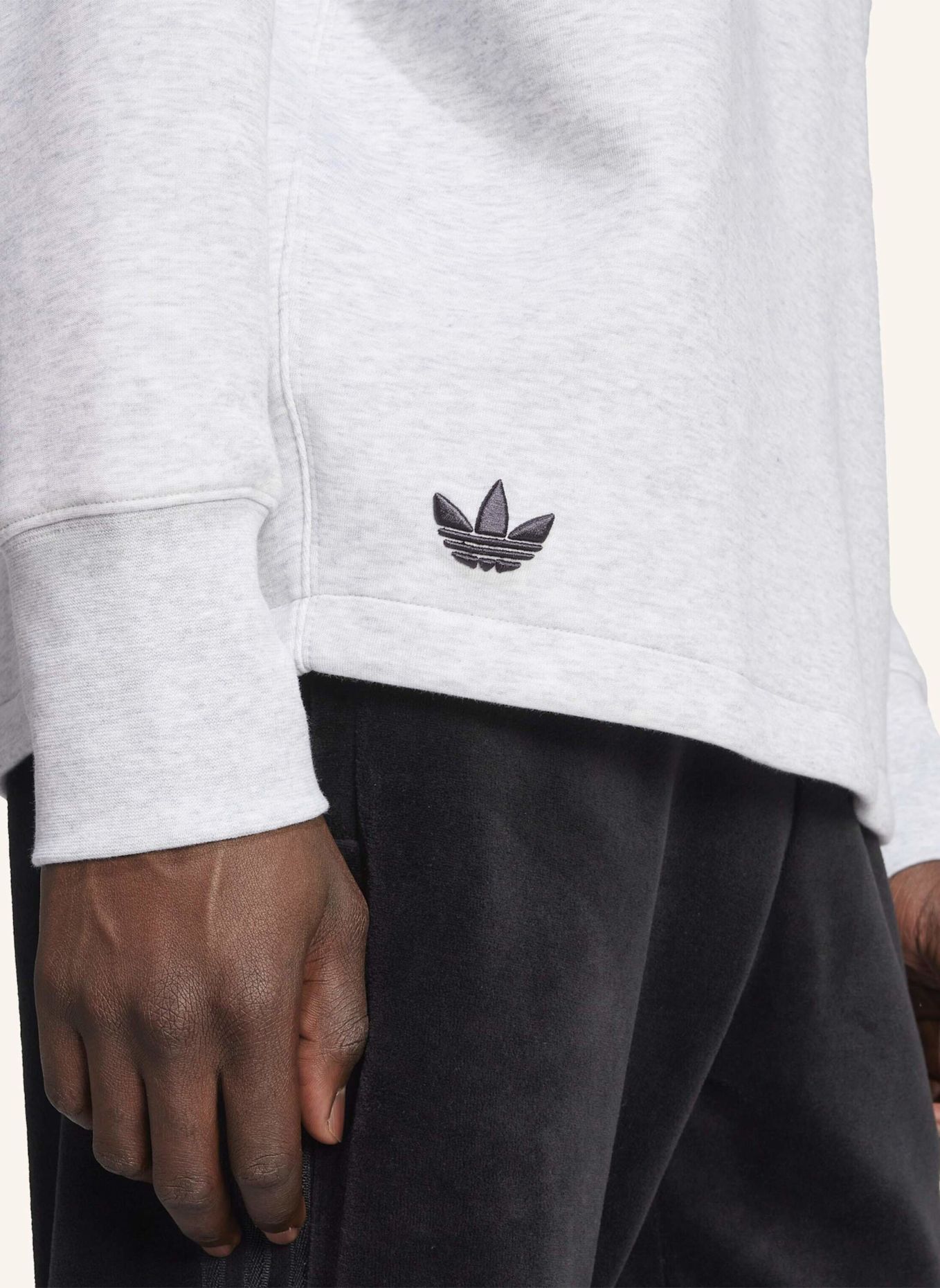 adidas Originals NEUCLASSICS LANGÄRMELIGES OVERSIZE SWEATSHIRT: GRAU